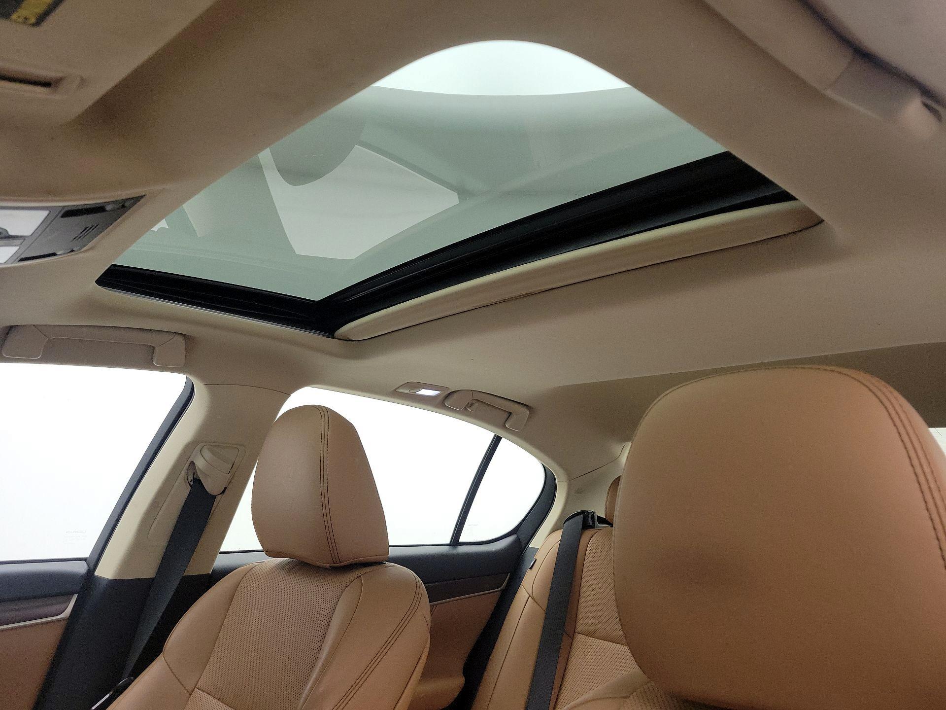 Thumbnail: 2015 Lexus GS - 20