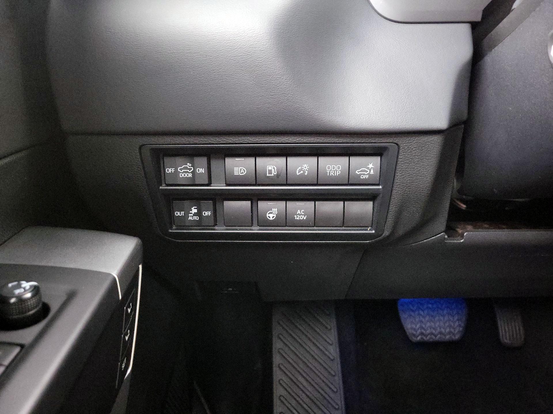 Thumbnail: 2023 Toyota Tundra - 13