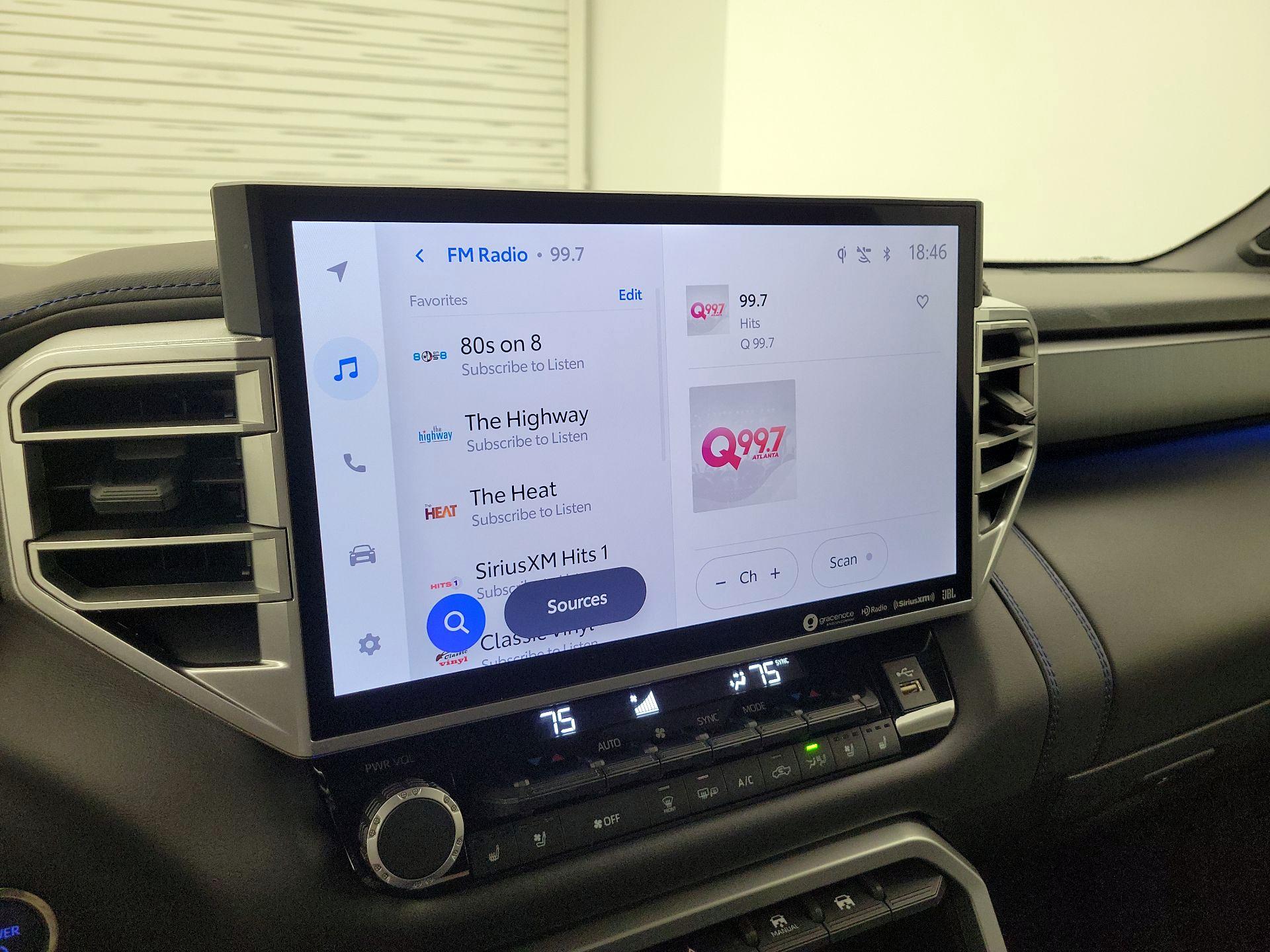 Thumbnail: 2023 Toyota Tundra - 15