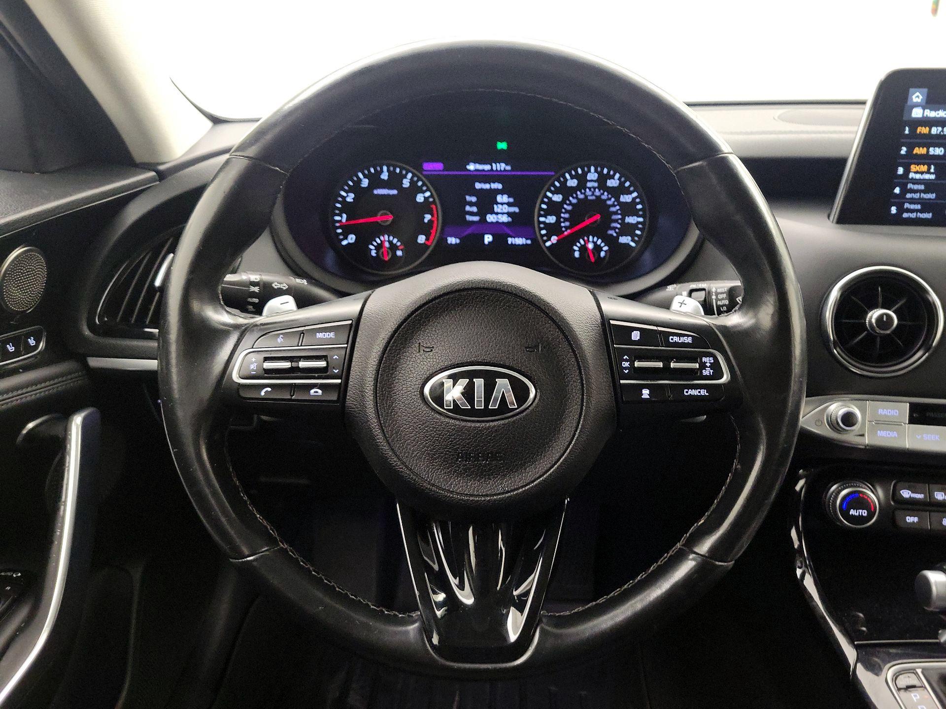 Thumbnail: 2018 Kia Stinger - 10