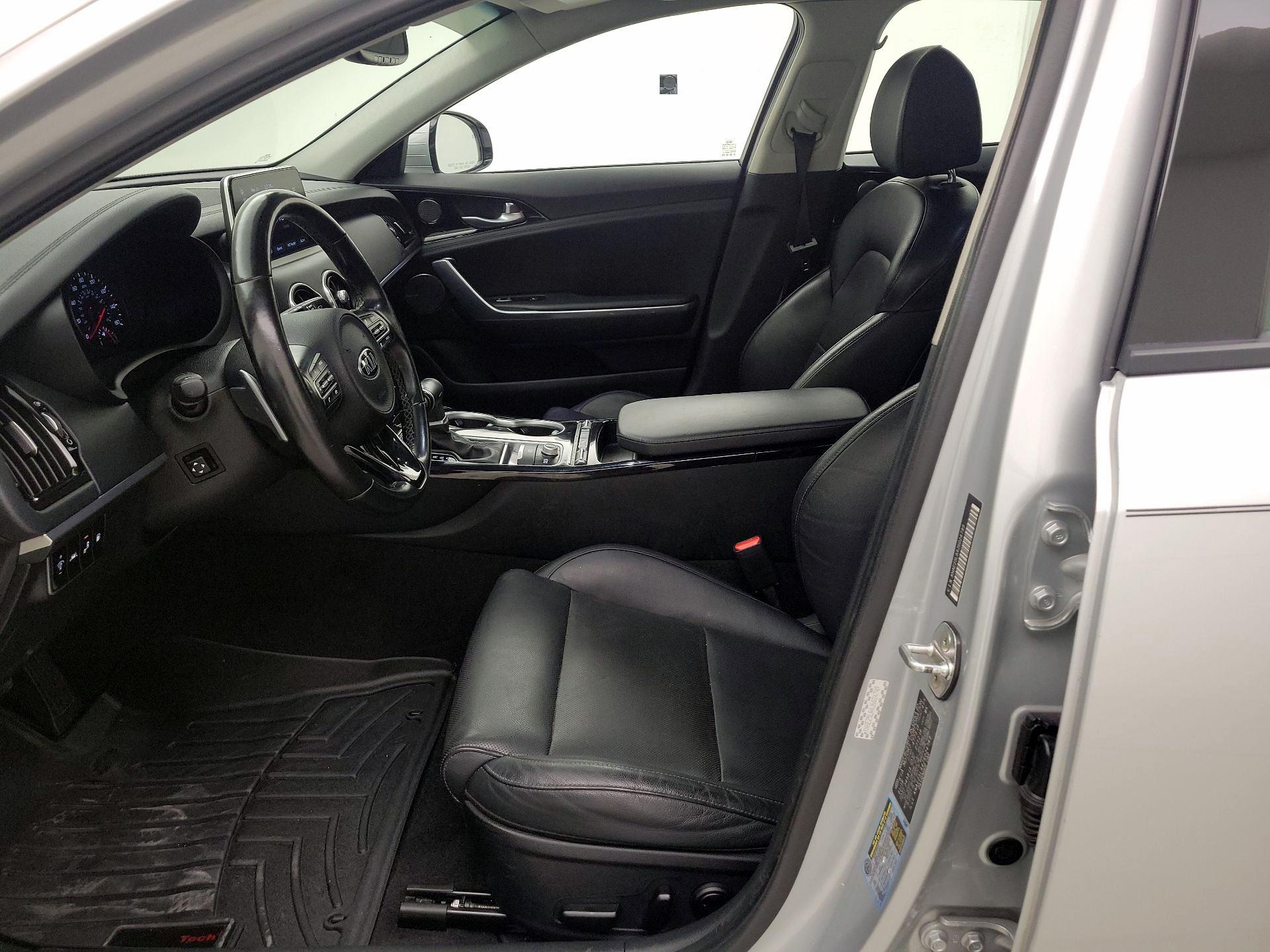 Thumbnail: 2018 Kia Stinger - 11