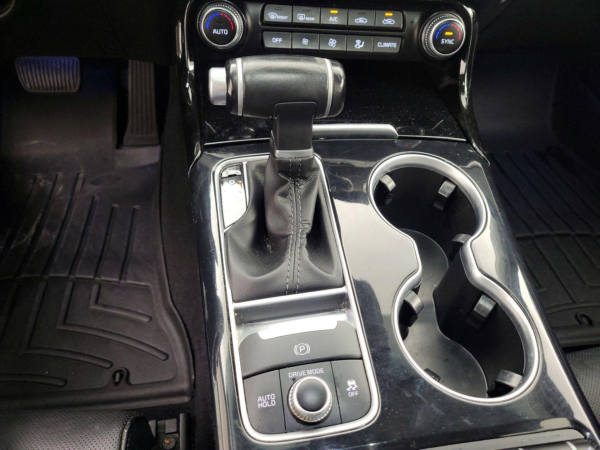 Thumbnail: 2018 Kia Stinger - 18