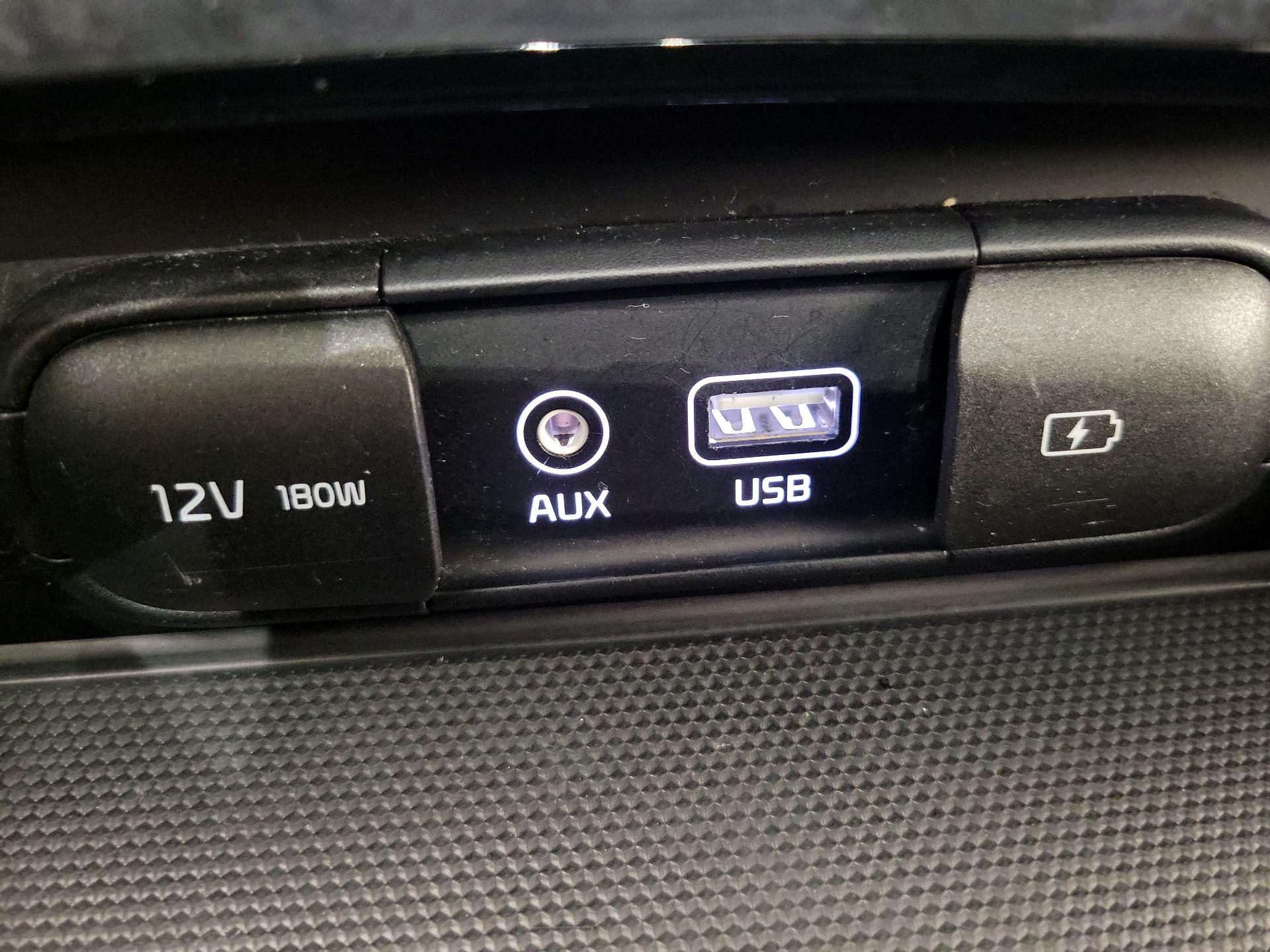 Thumbnail: 2018 Kia Stinger - 19