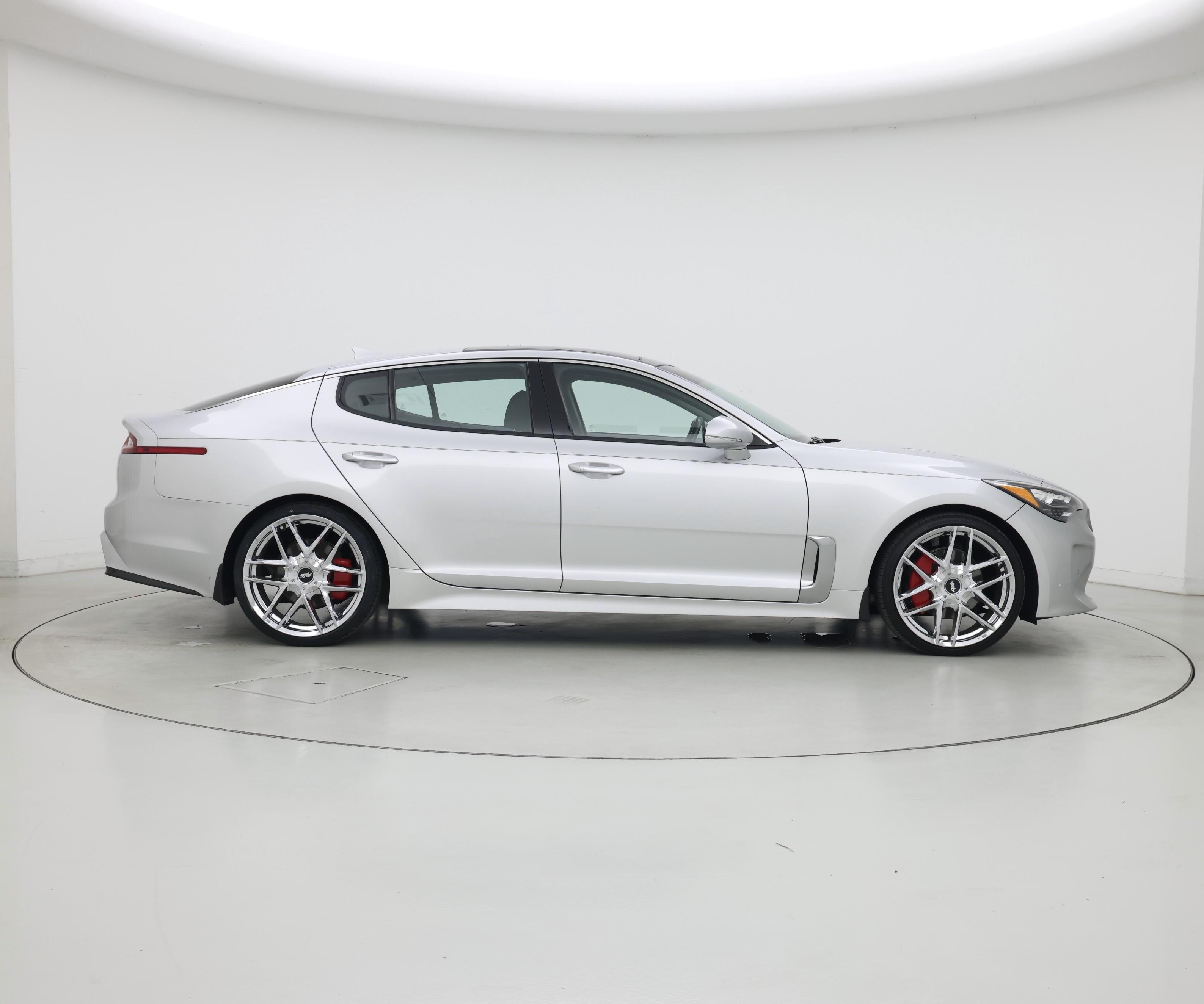 Thumbnail: 2018 Kia Stinger - 7