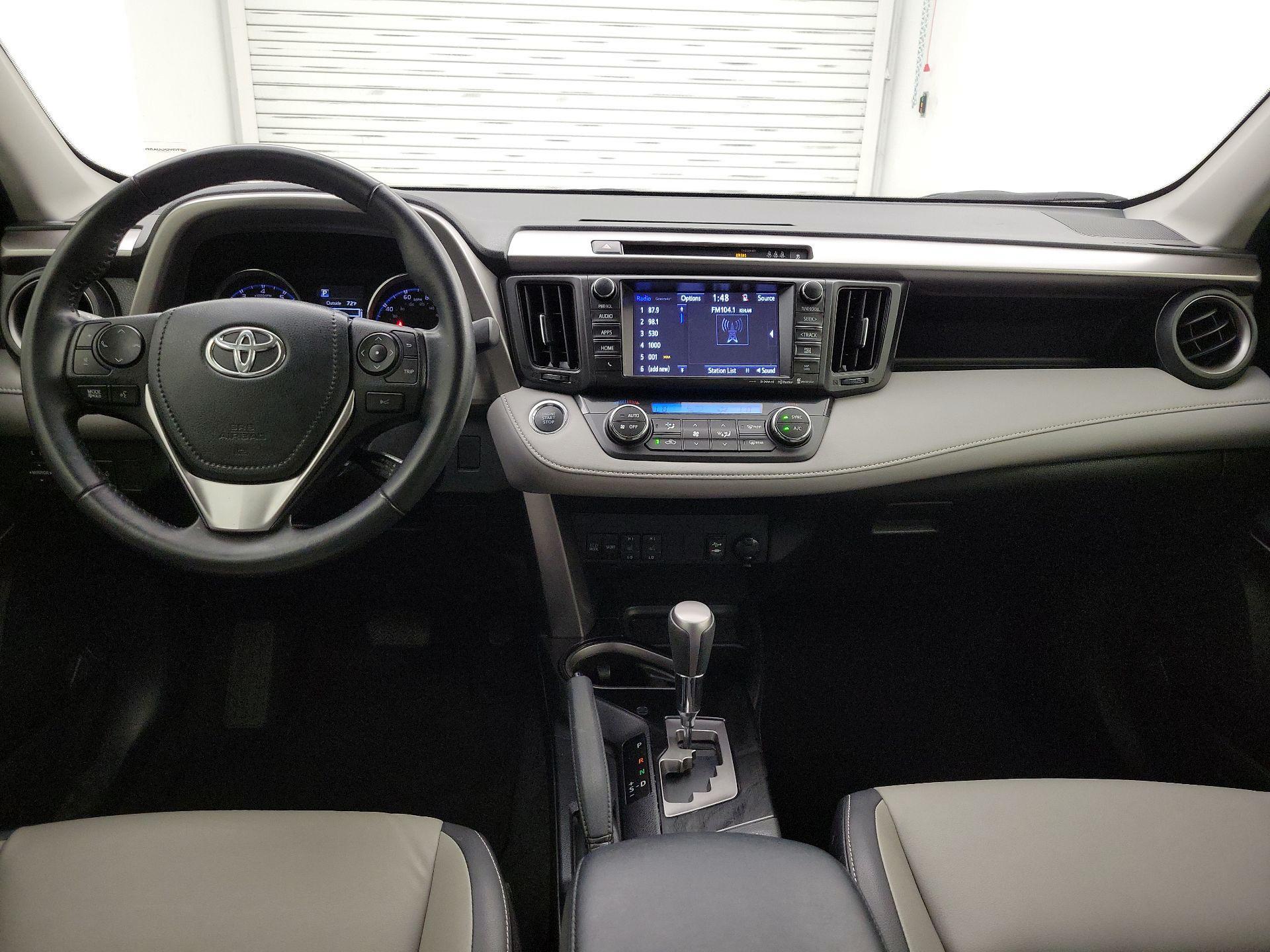 Thumbnail: 2018 Toyota RAV4 - 9