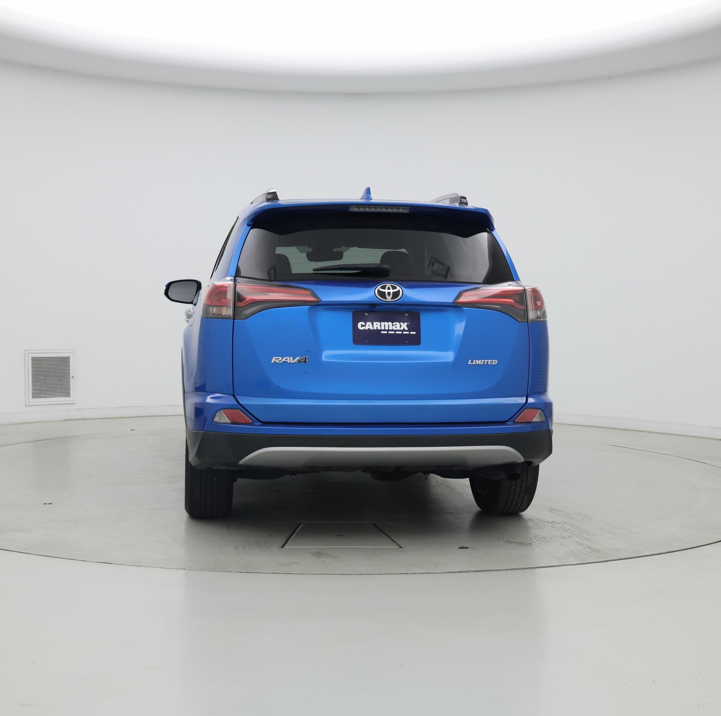 Thumbnail: 2018 Toyota RAV4 - 6