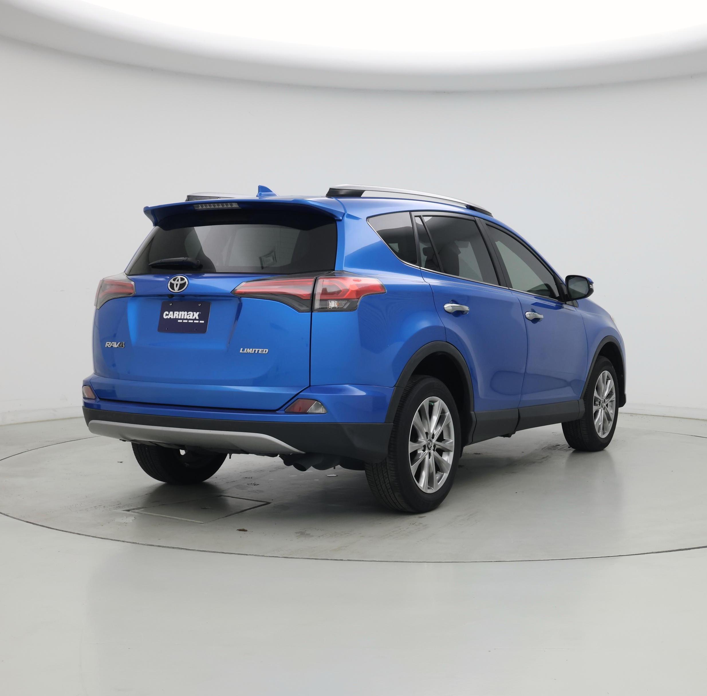 Thumbnail: 2018 Toyota RAV4 - 8