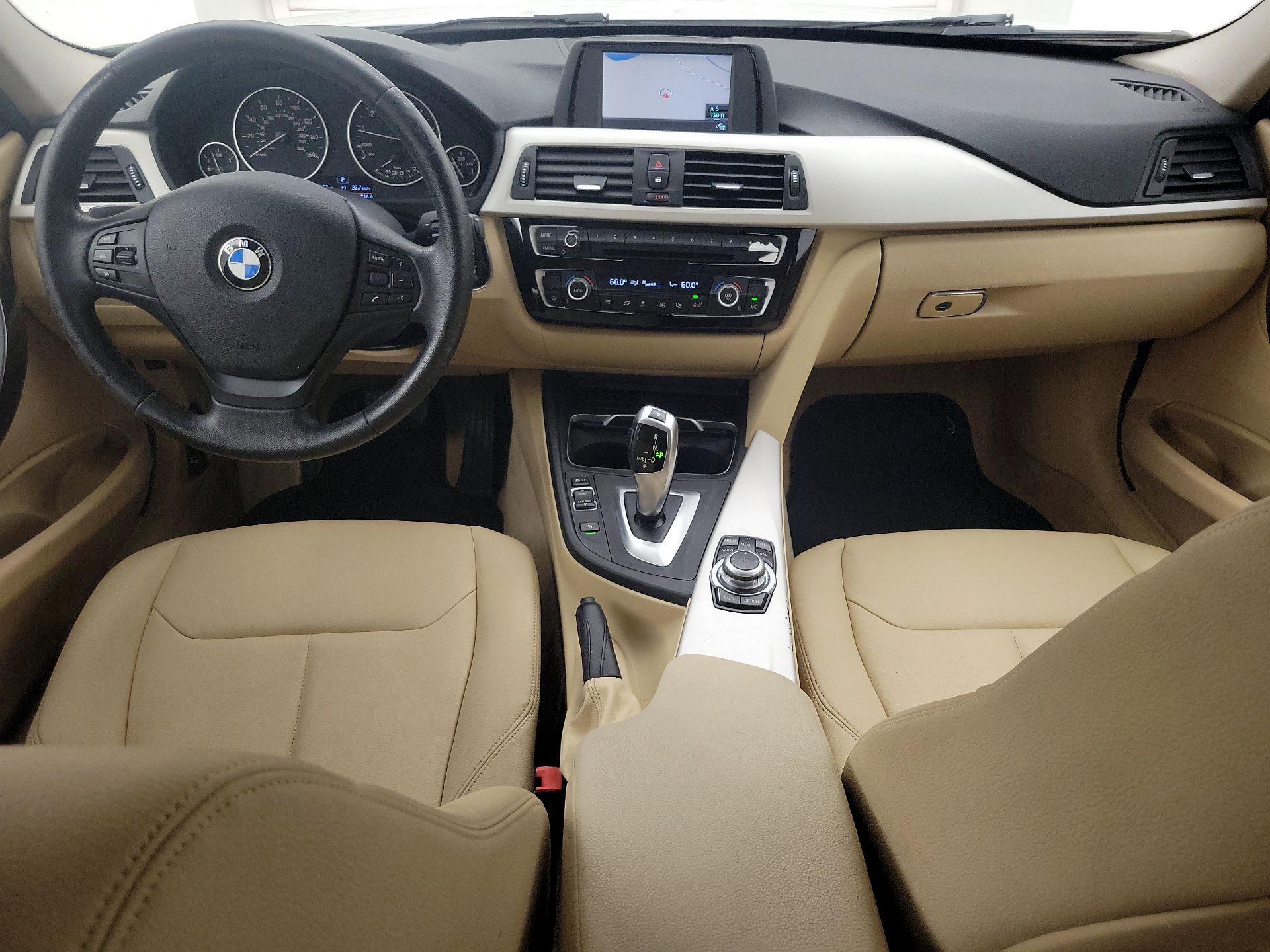 Thumbnail: 2016 BMW 3 Series - 9