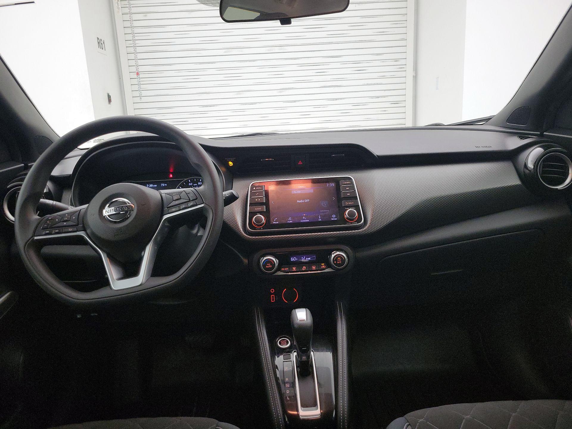 Thumbnail: 2018 Nissan Kicks - 9