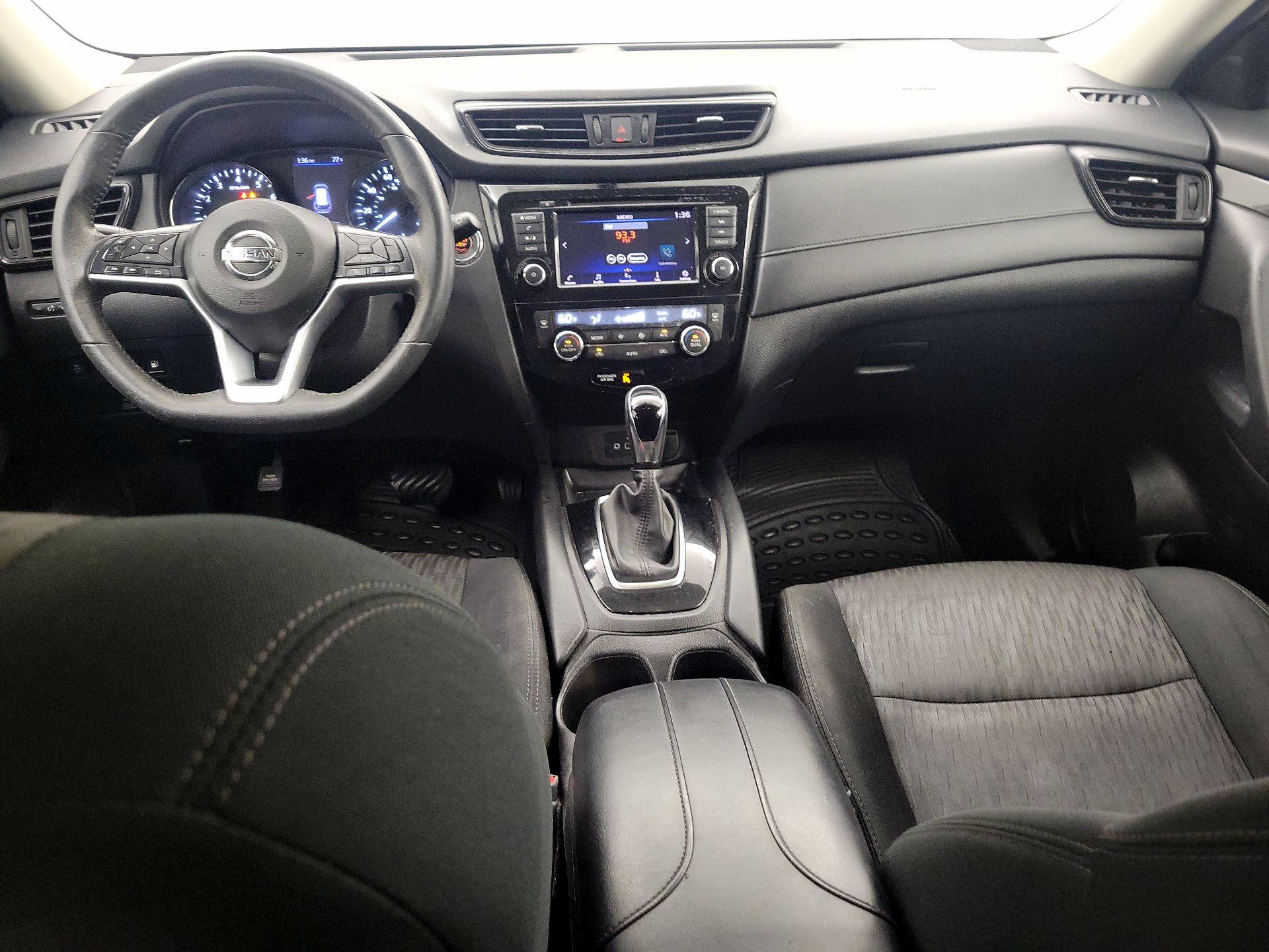 Thumbnail: 2018 Nissan Rogue - 9
