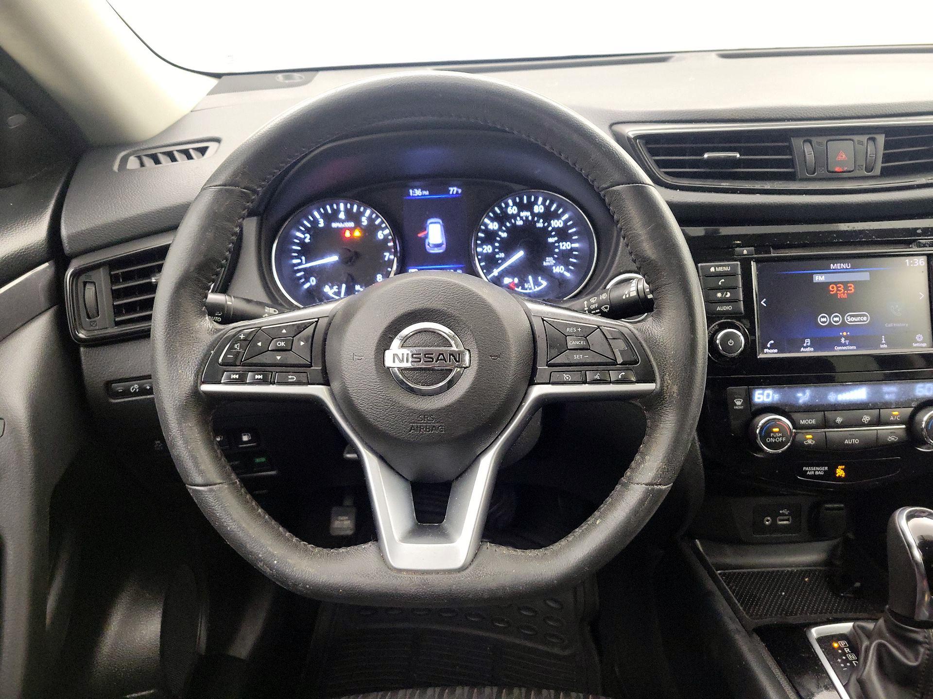 Thumbnail: 2018 Nissan Rogue - 10