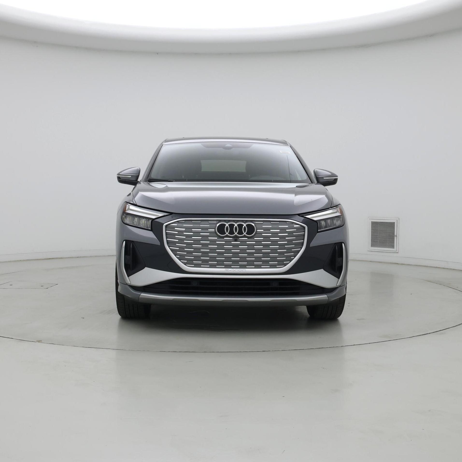 Thumbnail: 2023 Audi Q4 e-tron - 5