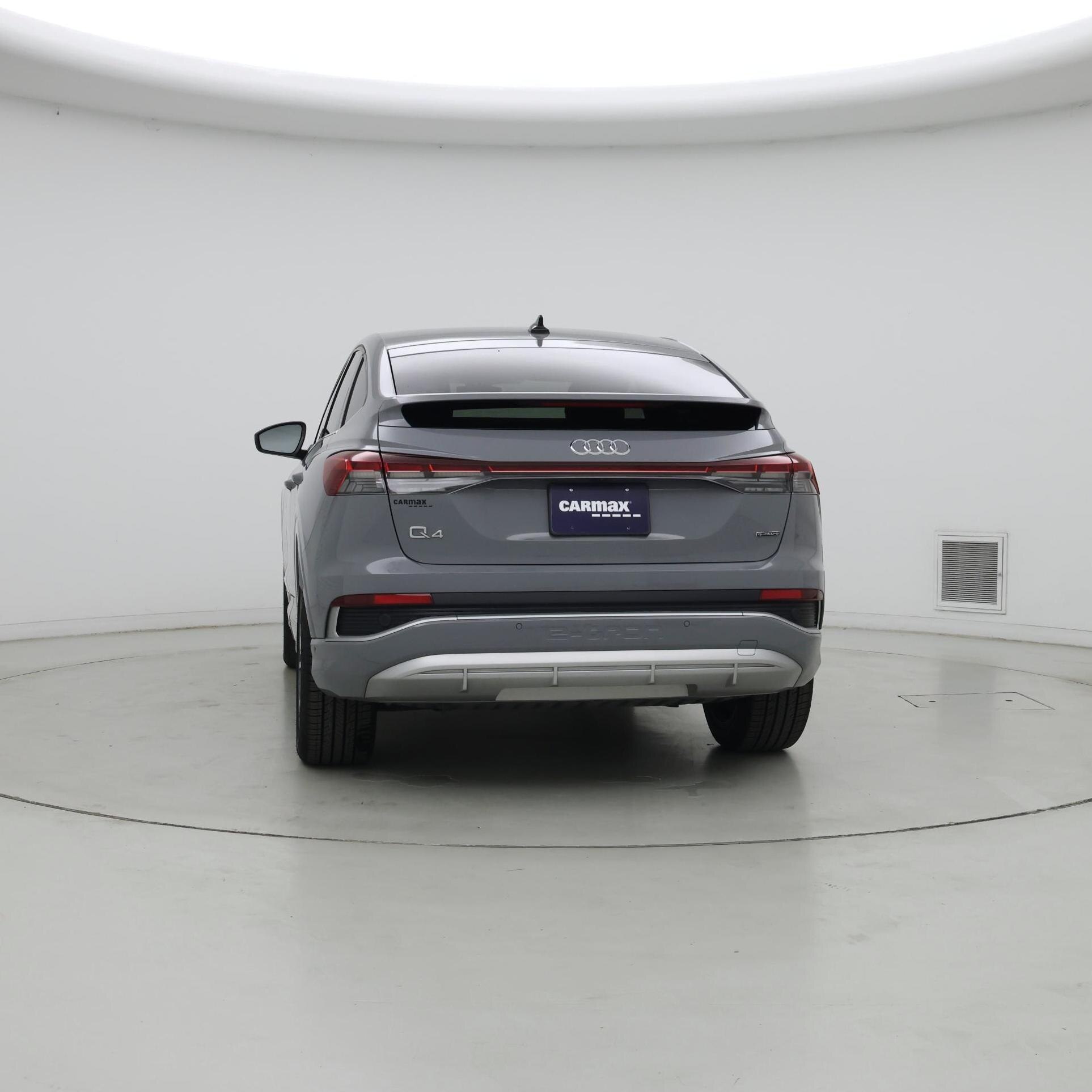 Thumbnail: 2023 Audi Q4 e-tron - 6