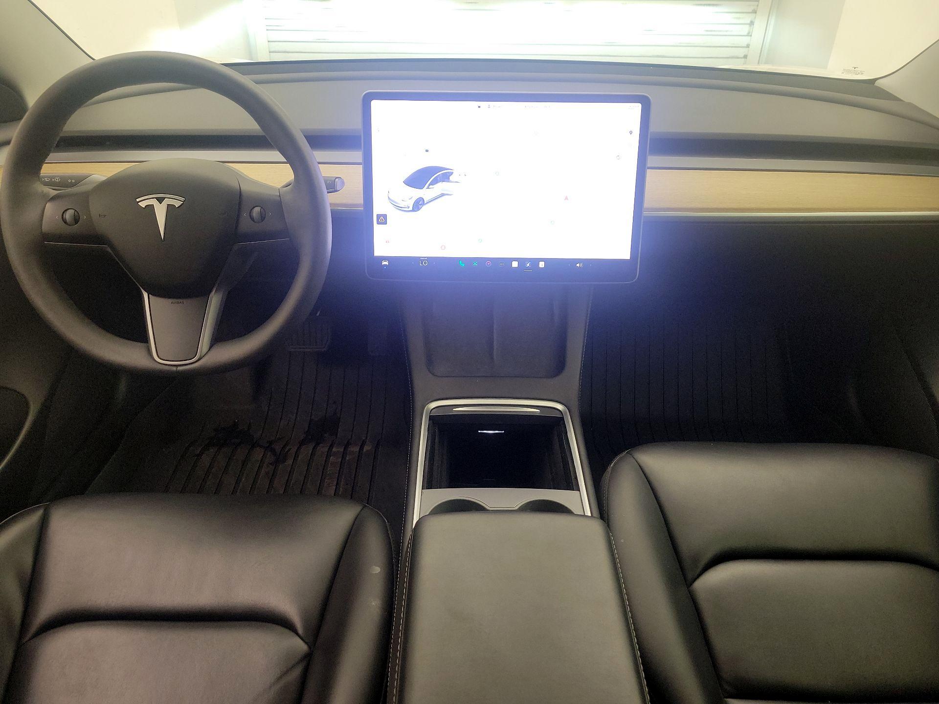 Thumbnail: 2021 Tesla Model 3 - 9