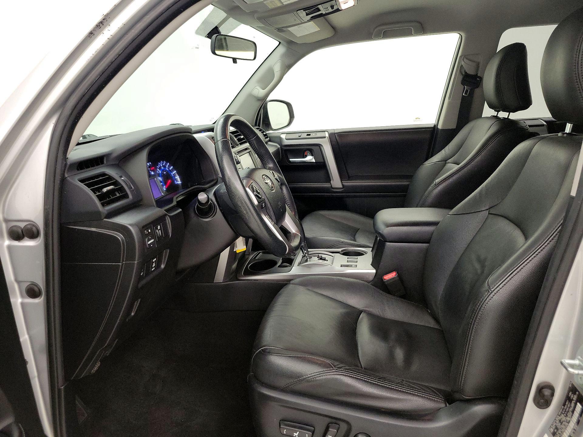 Thumbnail: 2016 Toyota 4Runner - 11