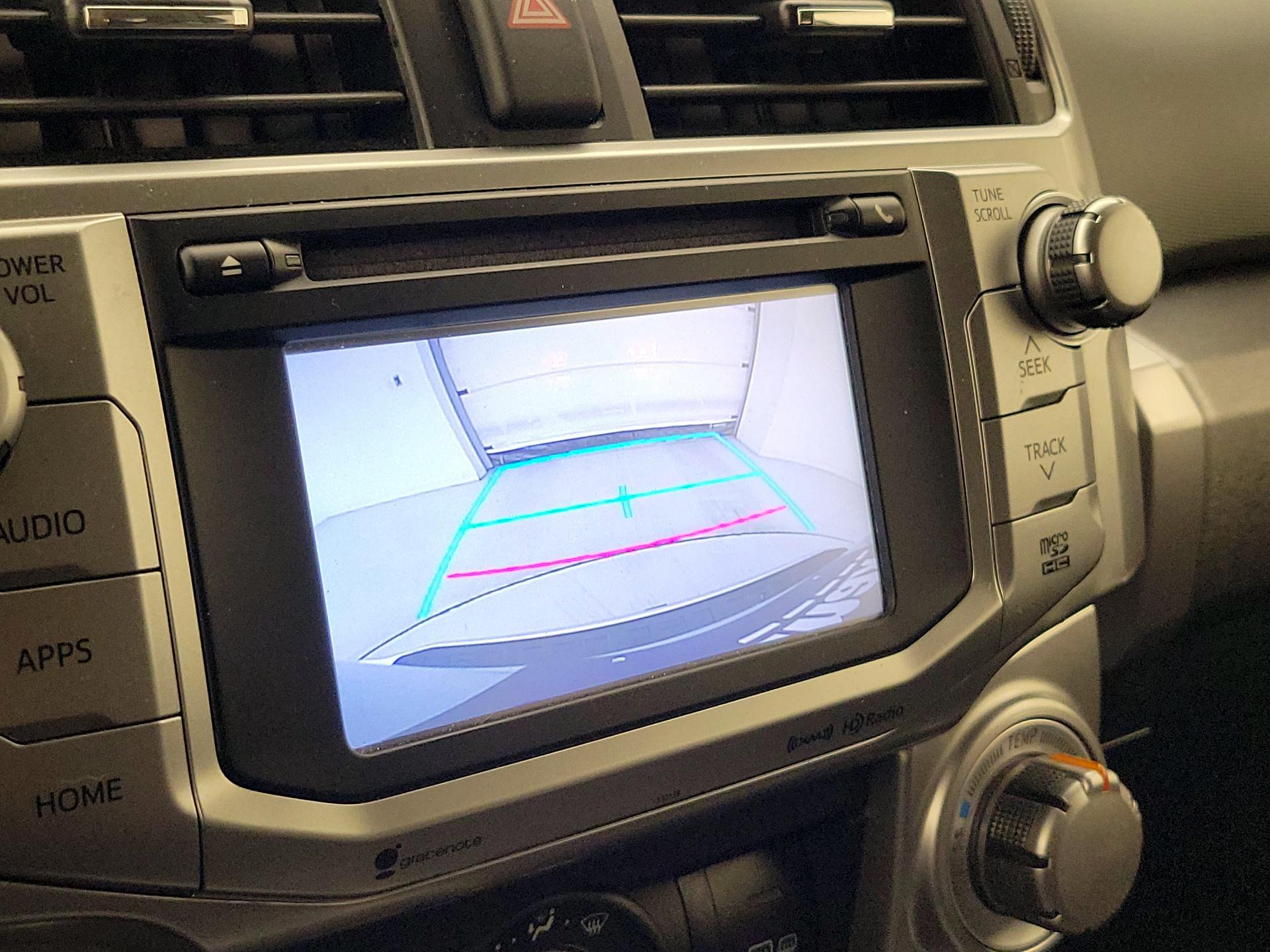 Thumbnail: 2016 Toyota 4Runner - 14