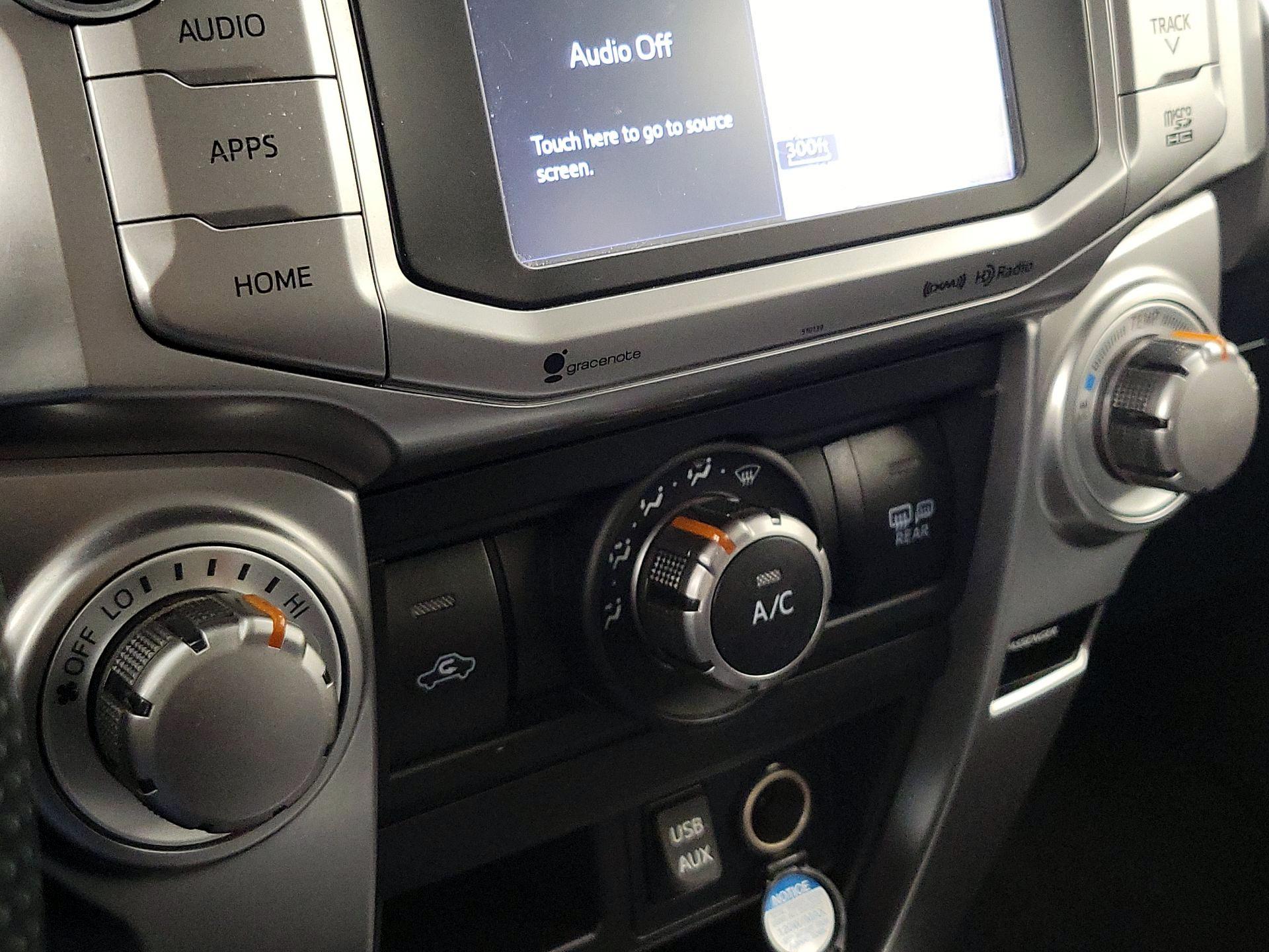 Thumbnail: 2016 Toyota 4Runner - 16