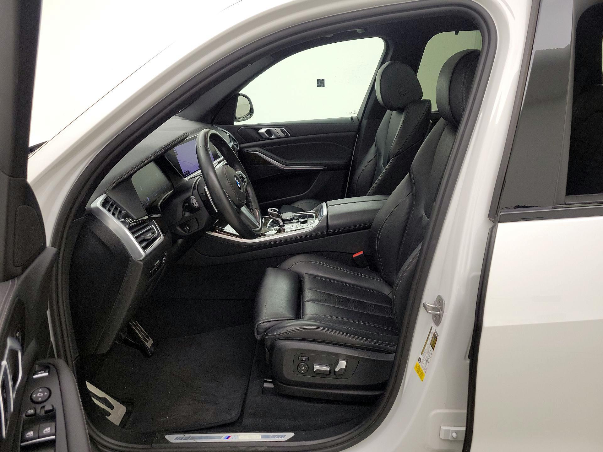 Thumbnail: 2020 BMW X5 - 11