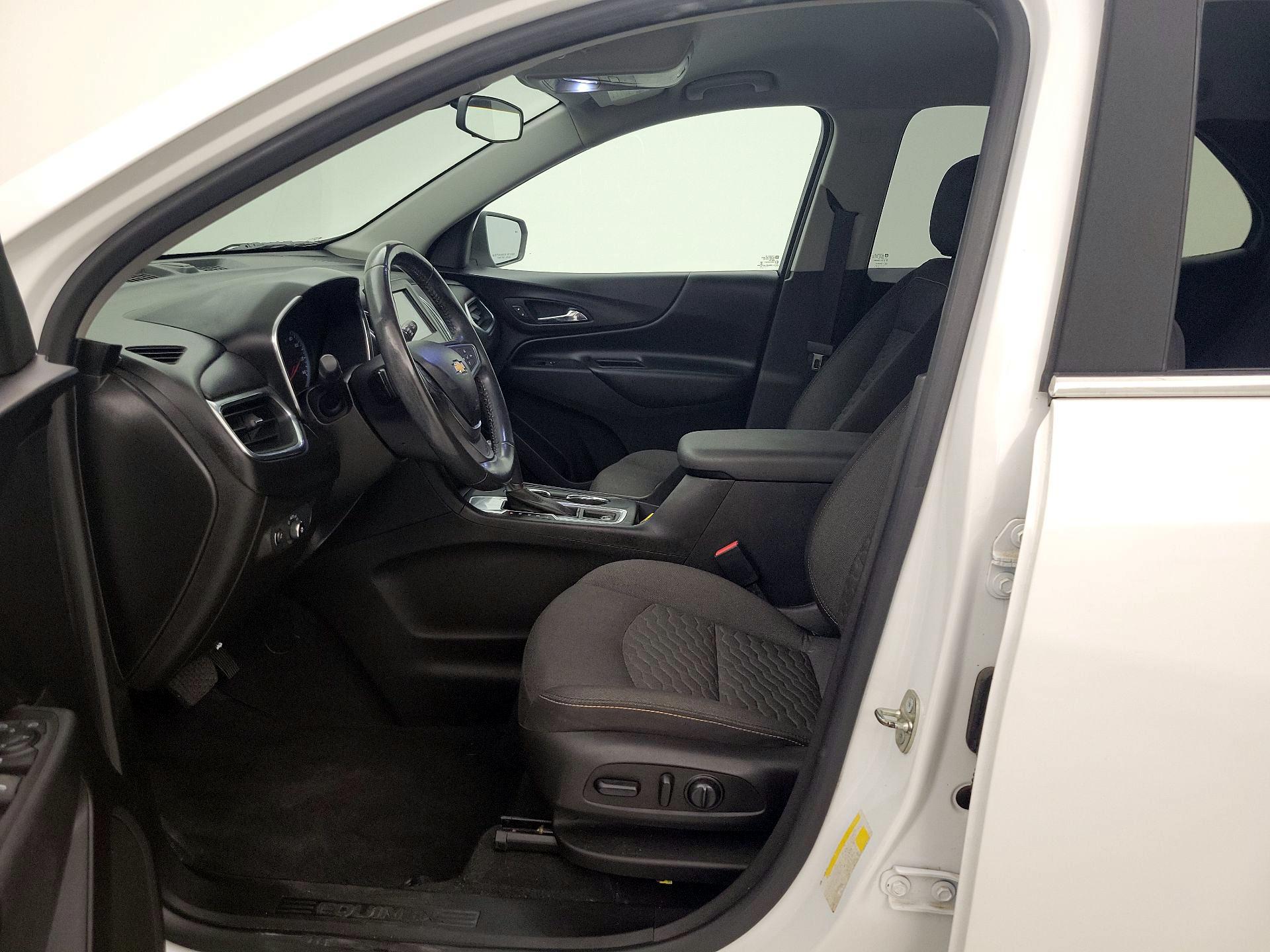 Thumbnail: 2018 Chevrolet Equinox - 11