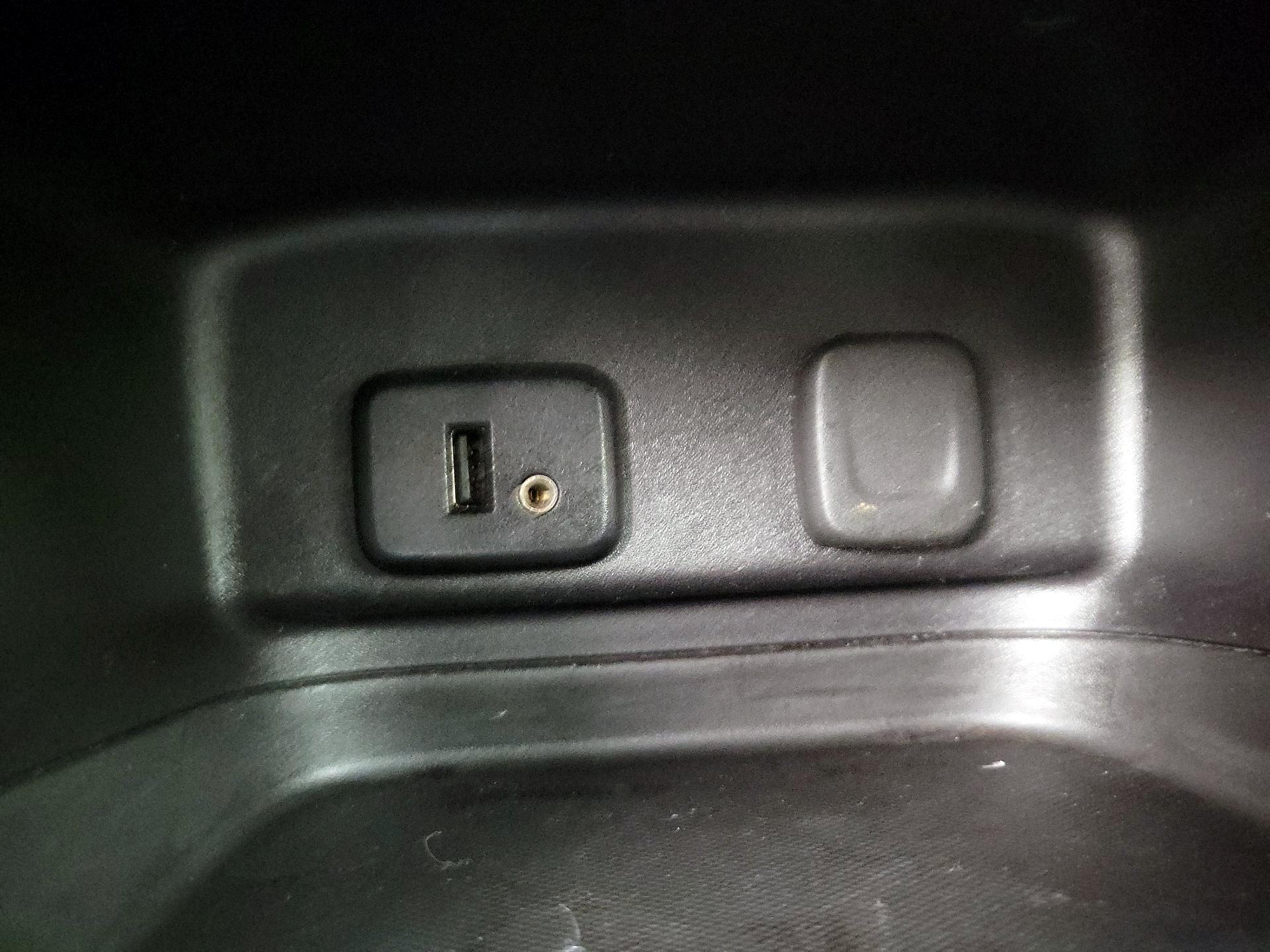 Thumbnail: 2018 Chevrolet Equinox - 18