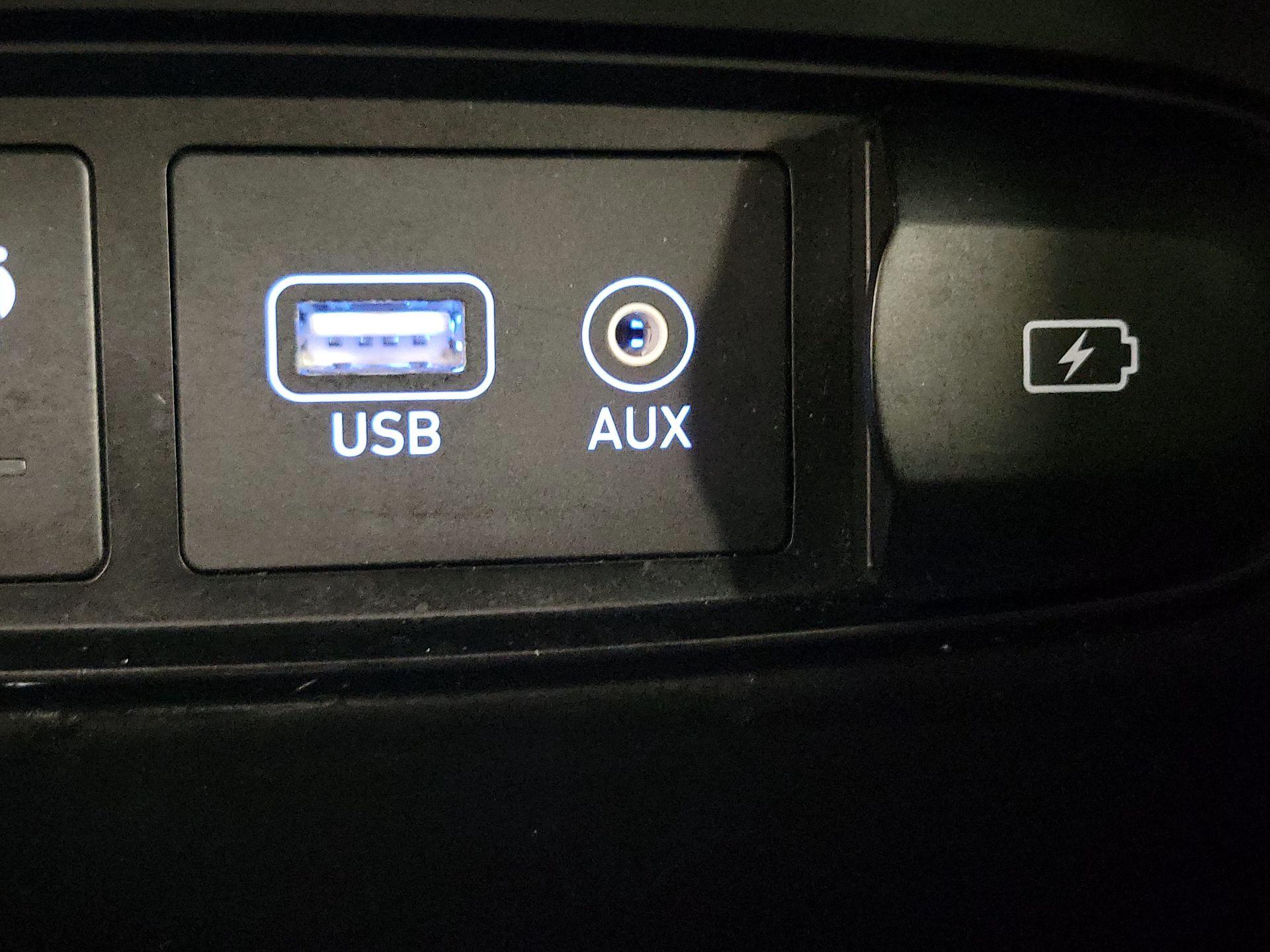 Thumbnail: 2019 Hyundai Santa Fe - 19