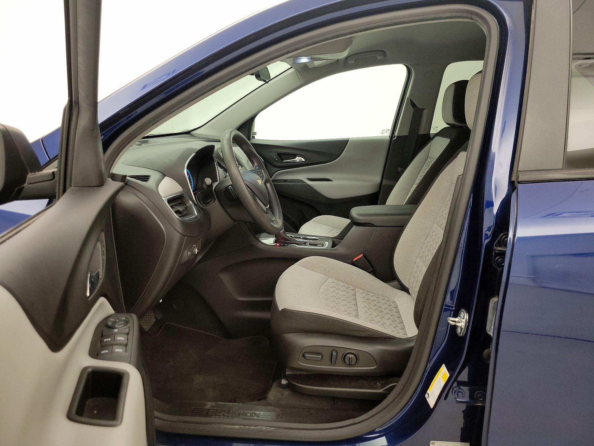Thumbnail: 2022 Chevrolet Equinox - 11