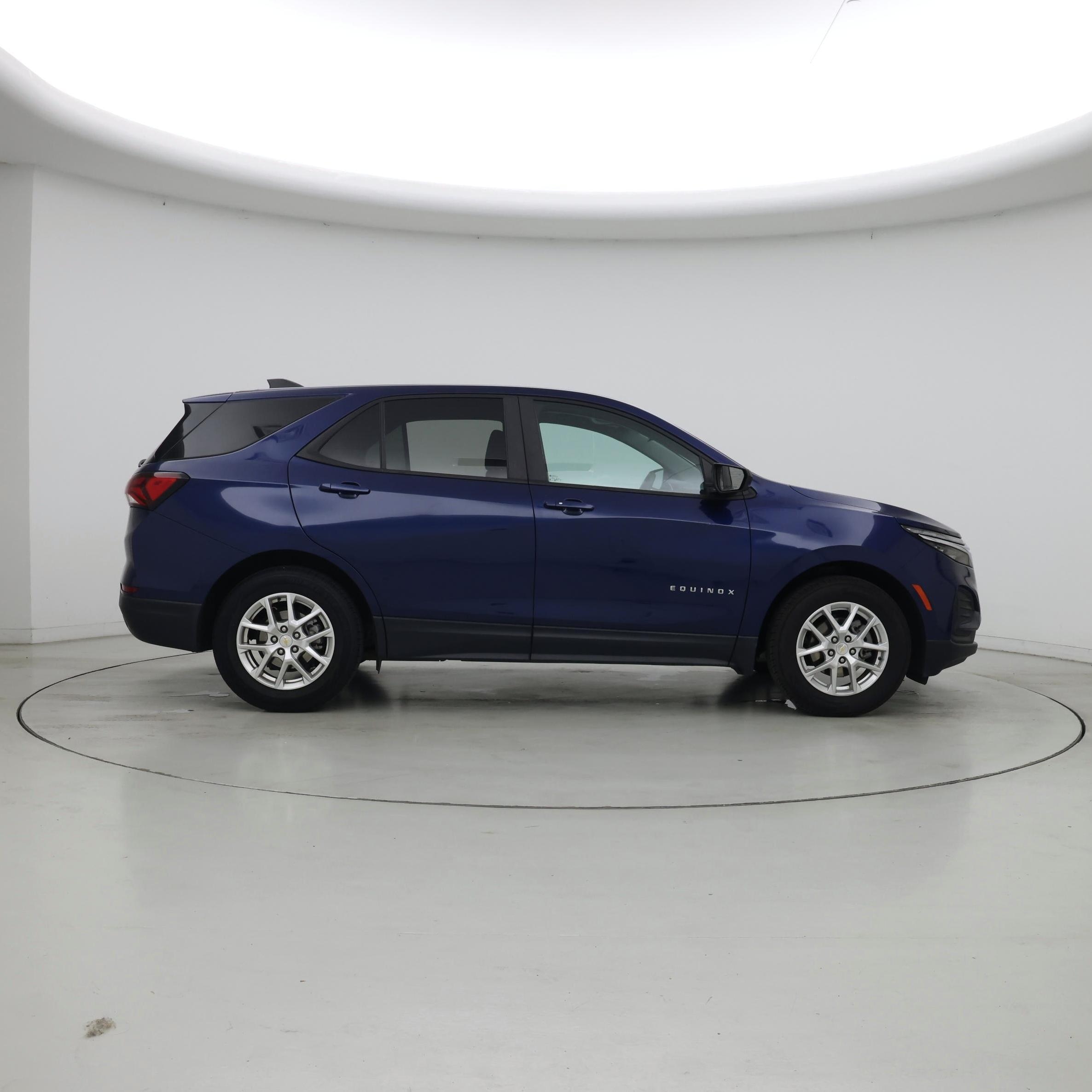 Thumbnail: 2022 Chevrolet Equinox - 7