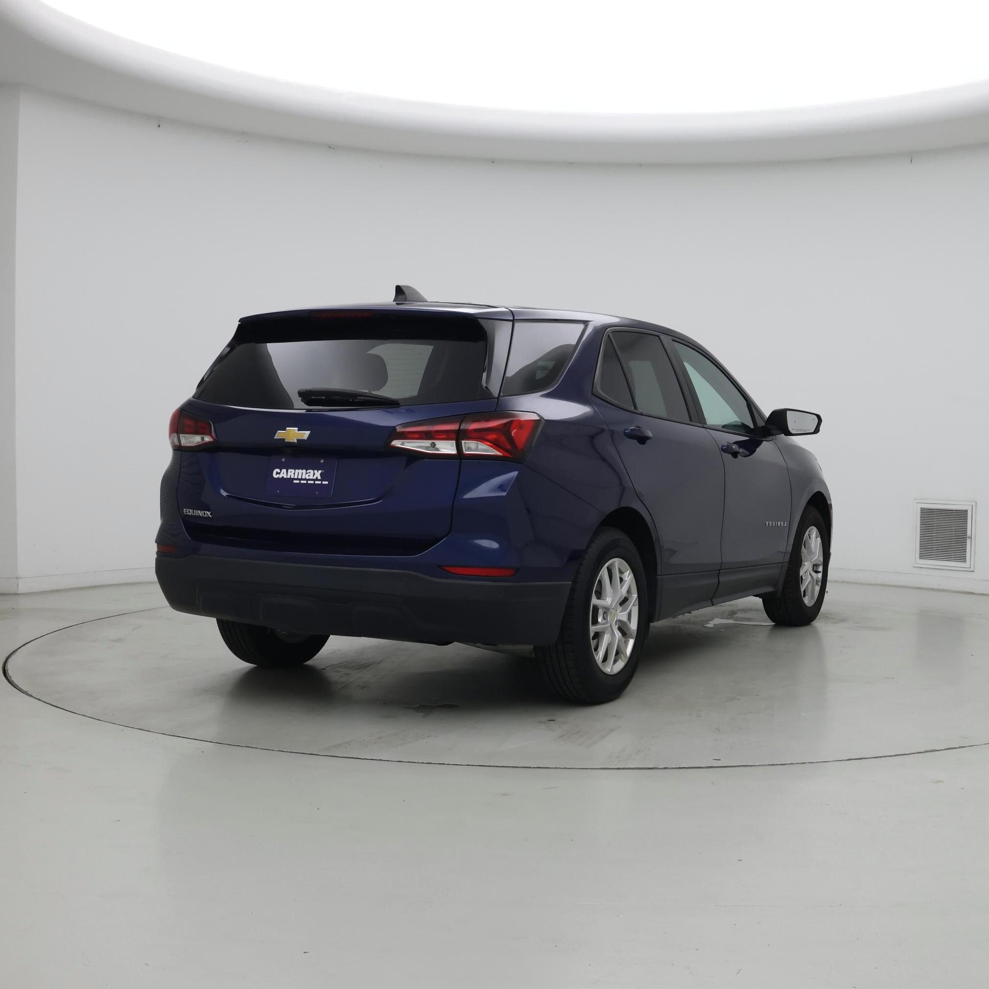 Thumbnail: 2022 Chevrolet Equinox - 8