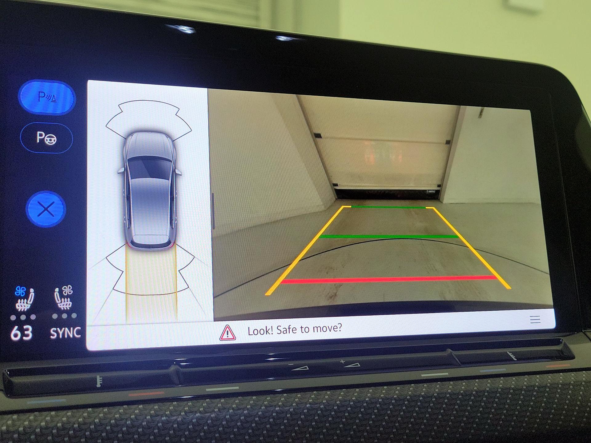 Thumbnail: 2023 Volkswagen Golf - 15