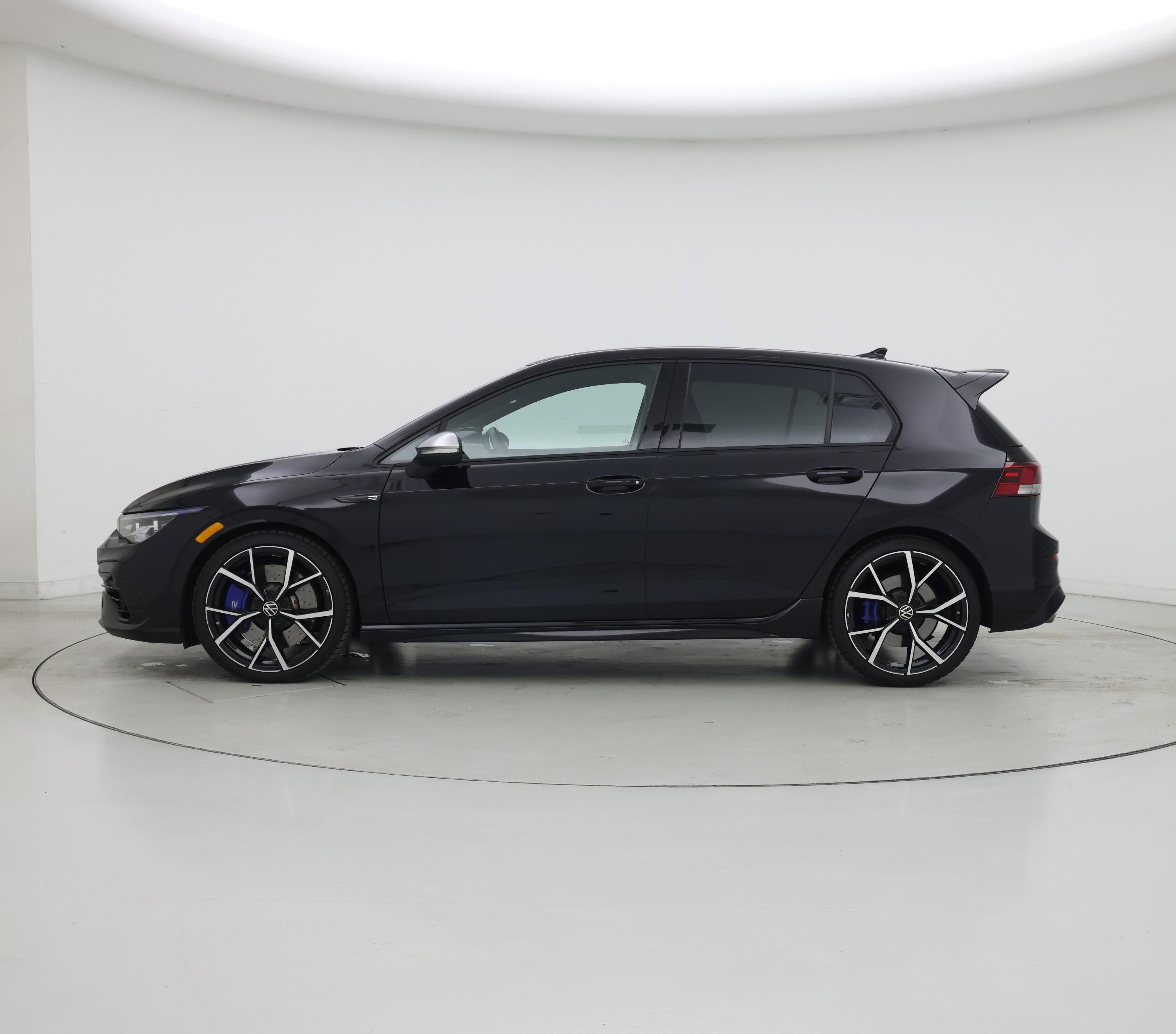 Thumbnail: 2023 Volkswagen Golf - 3