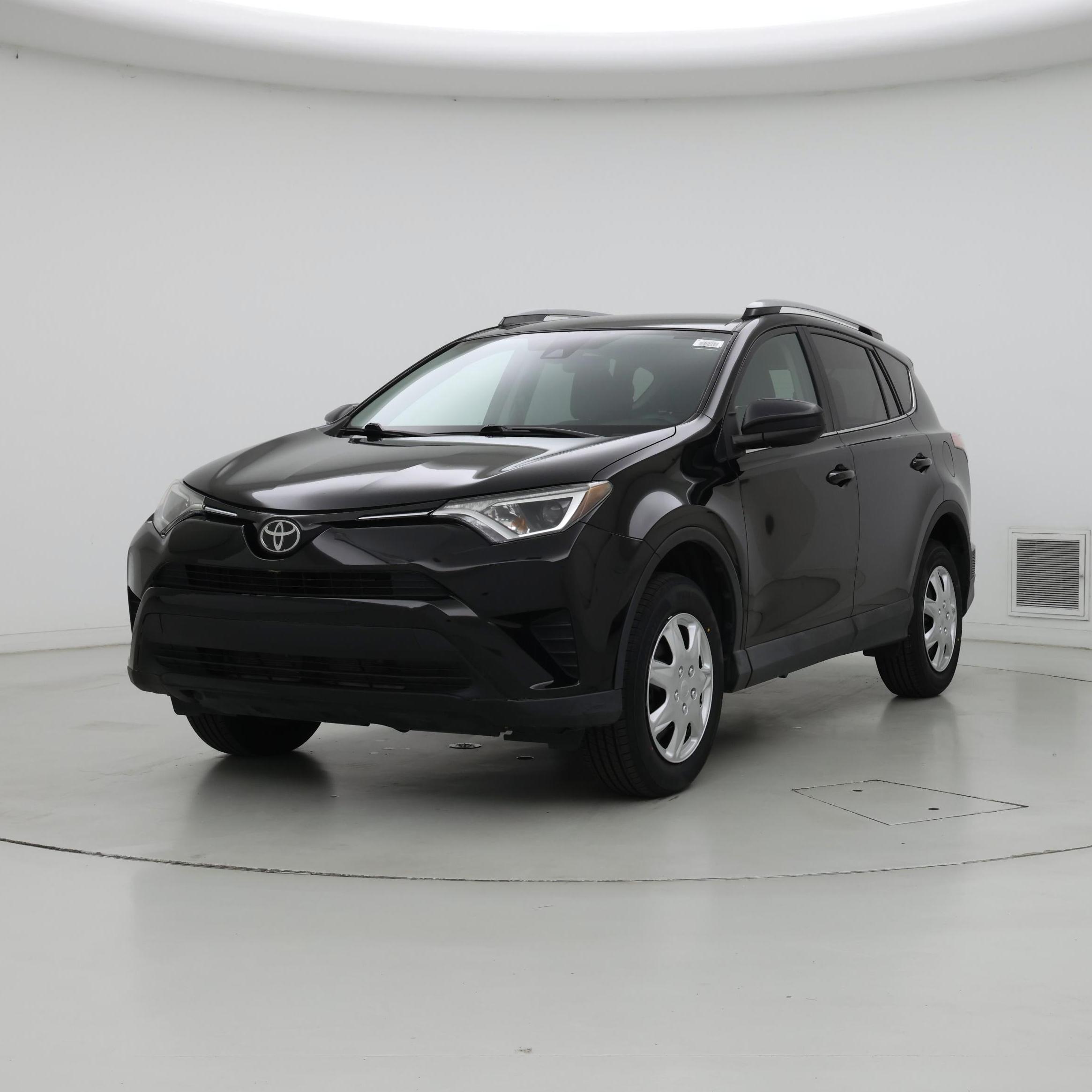 Thumbnail: 2017 Toyota RAV4 - 4