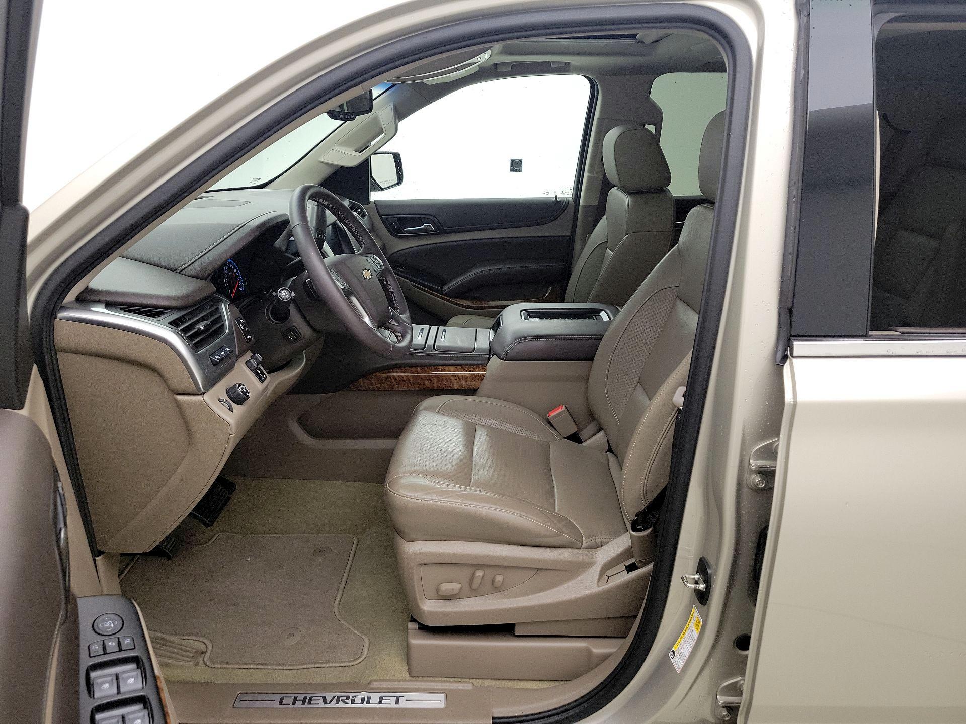 Thumbnail: 2017 Chevrolet Tahoe - 11