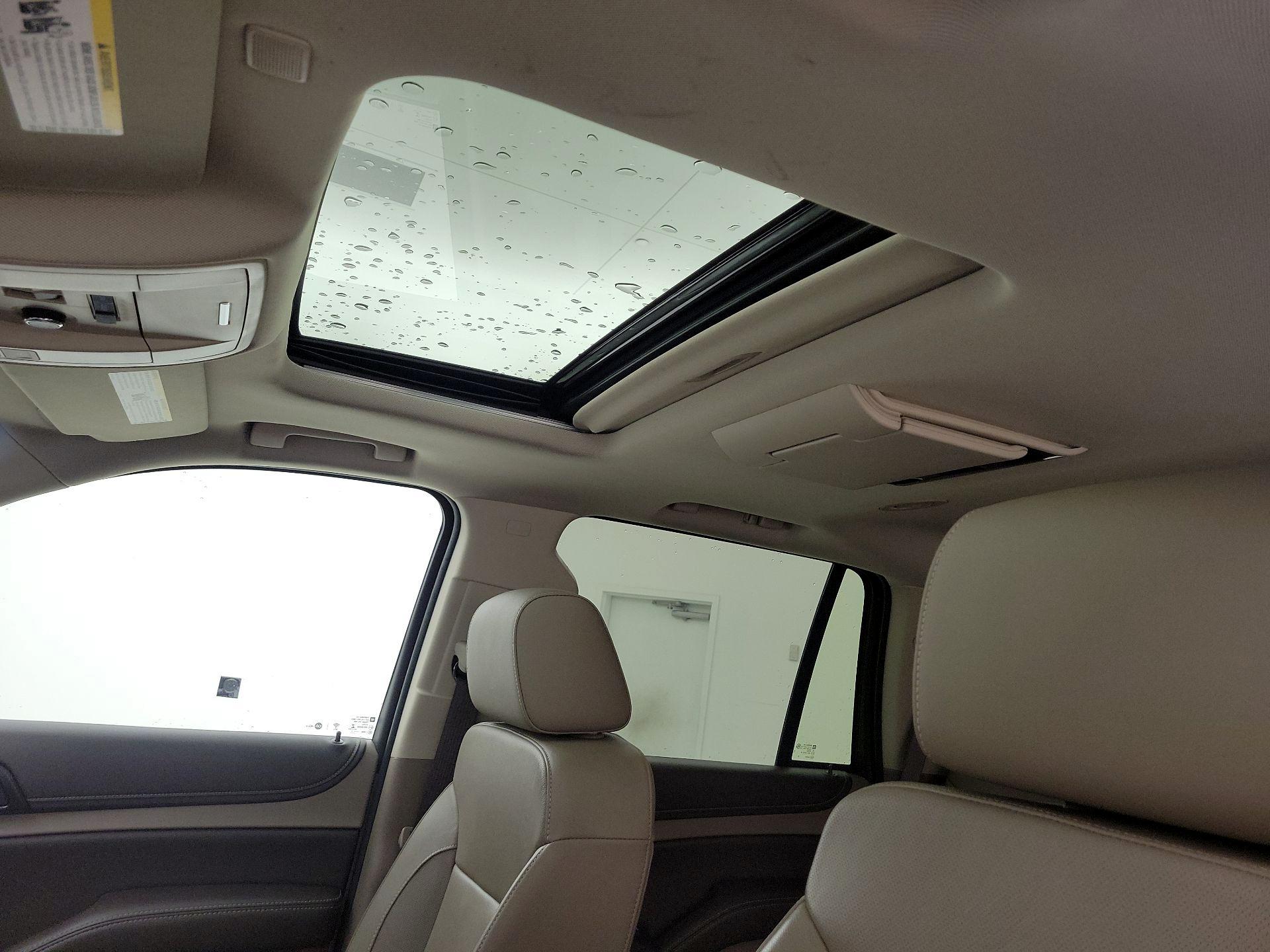 Thumbnail: 2017 Chevrolet Tahoe - 20