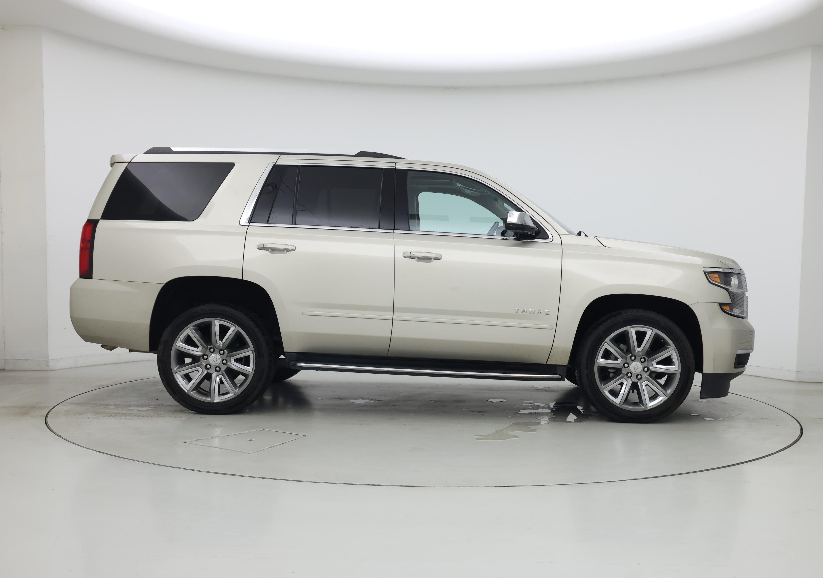 Thumbnail: 2017 Chevrolet Tahoe - 7