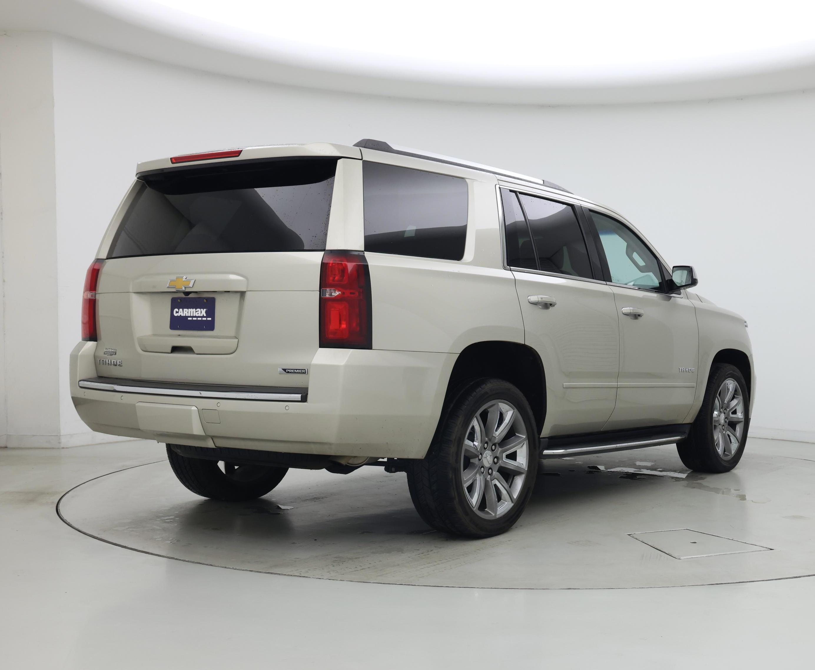 Thumbnail: 2017 Chevrolet Tahoe - 8