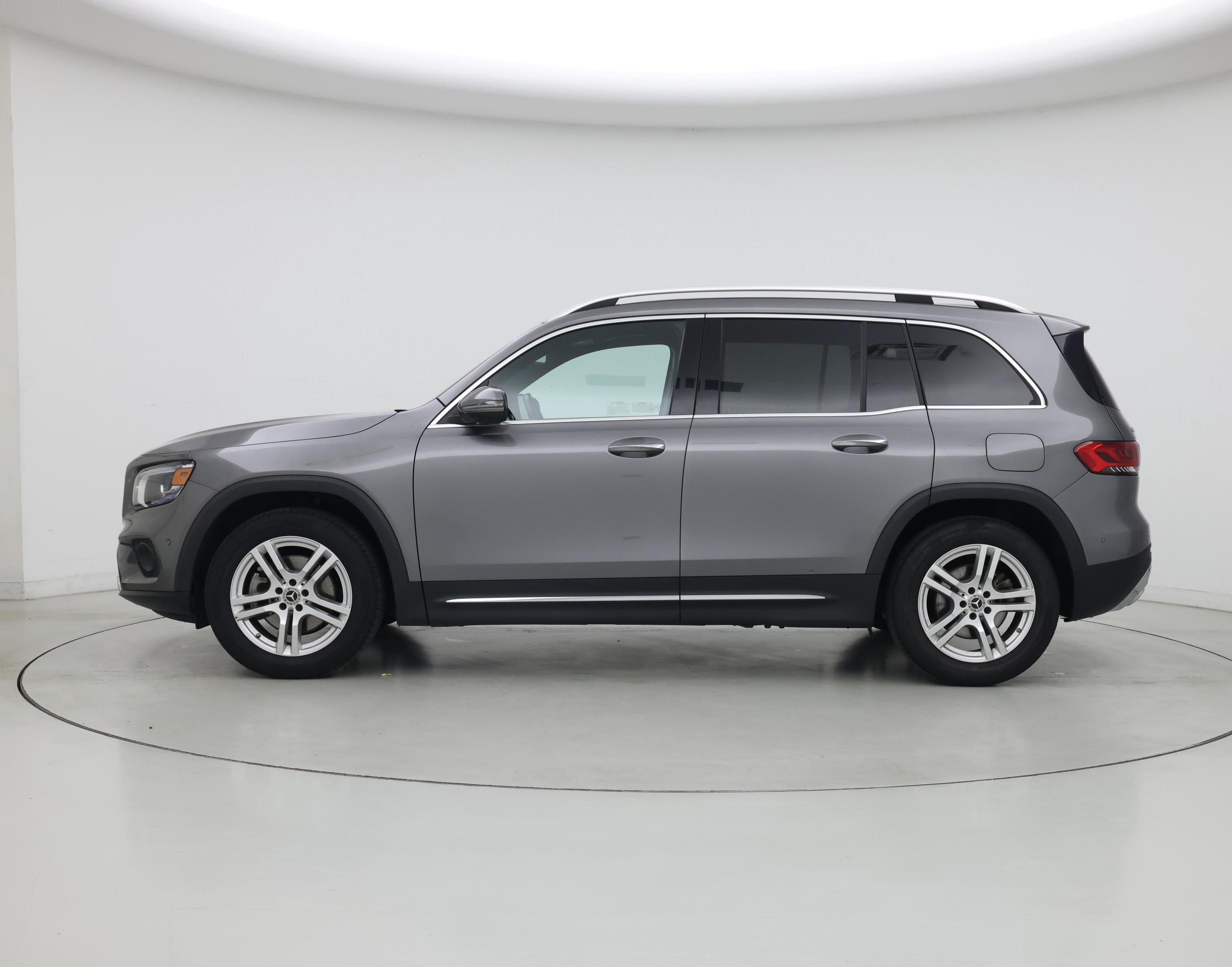 Thumbnail: 2021 Mercedes-Benz GLB - 3