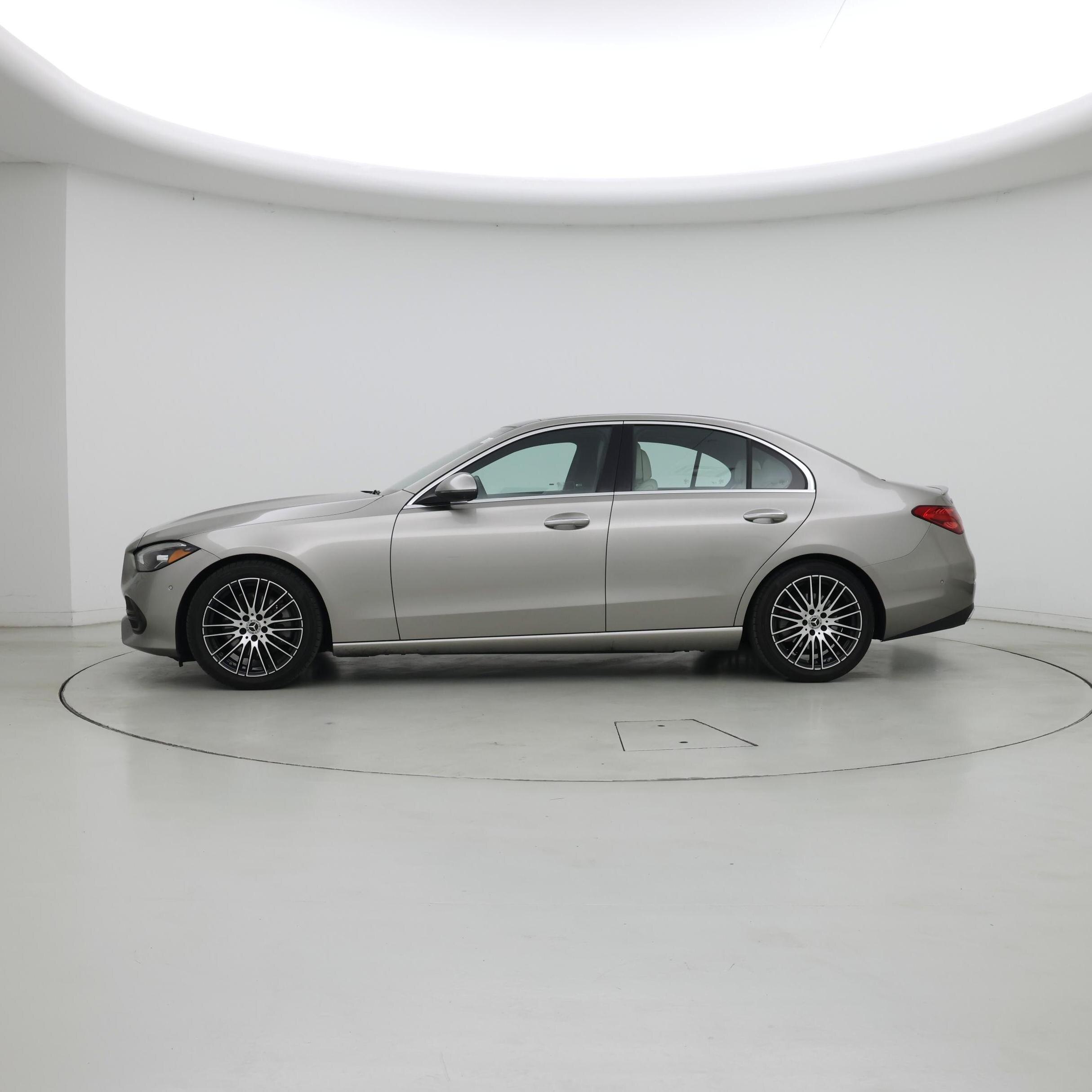 Thumbnail: 2022 Mercedes-Benz C-Class - 3