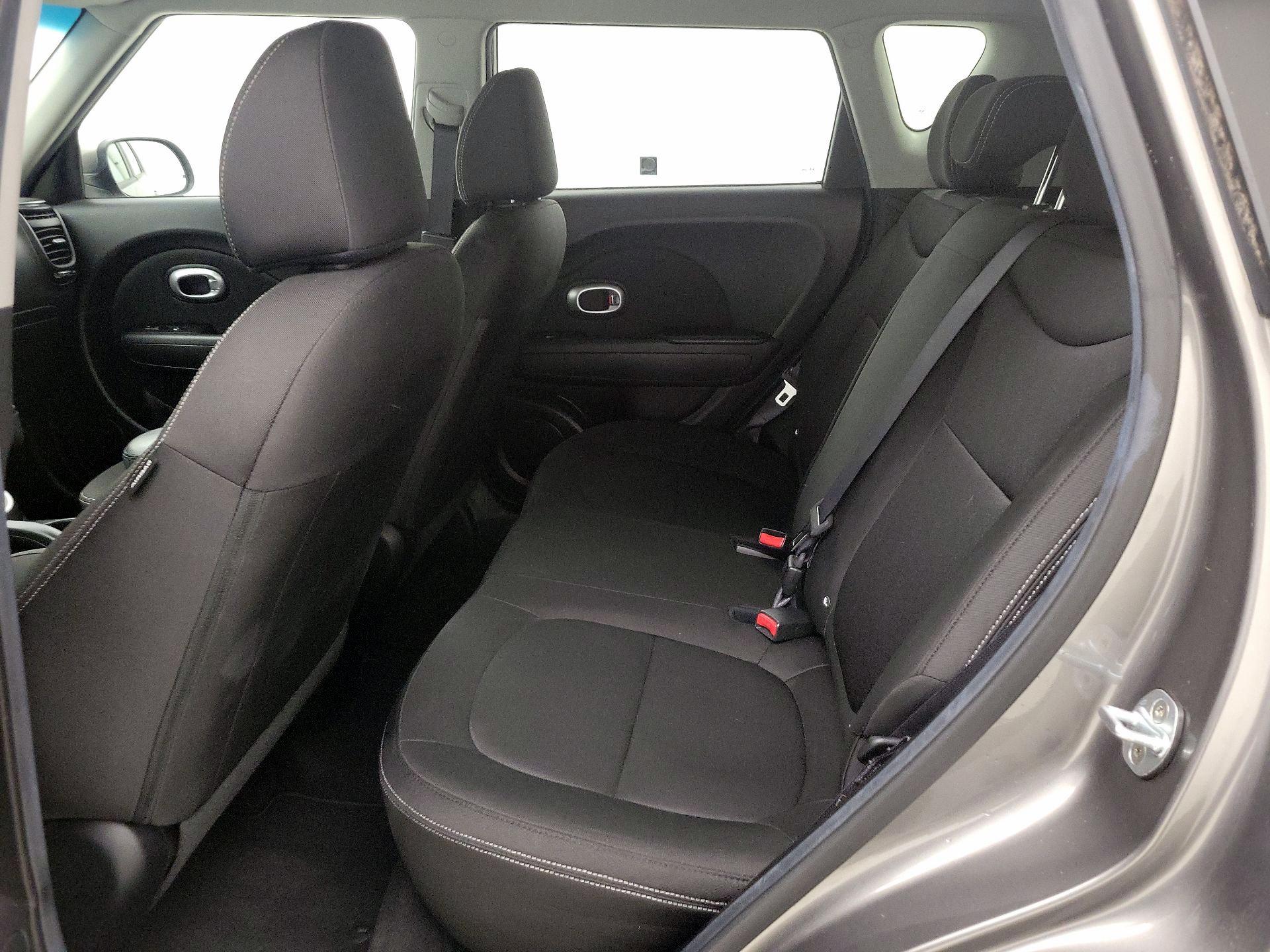 Thumbnail: 2017 Kia Soul - 18