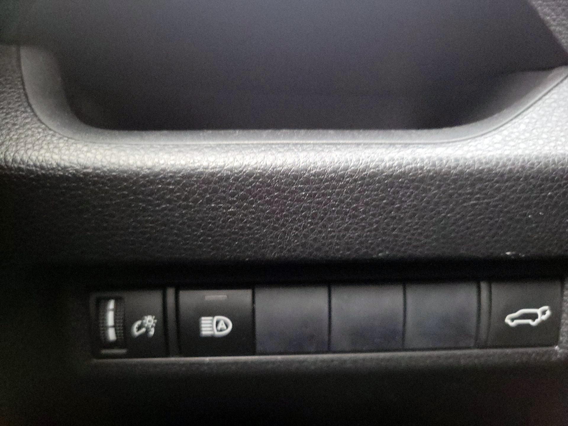 Thumbnail: 2019 Toyota RAV4 - 13