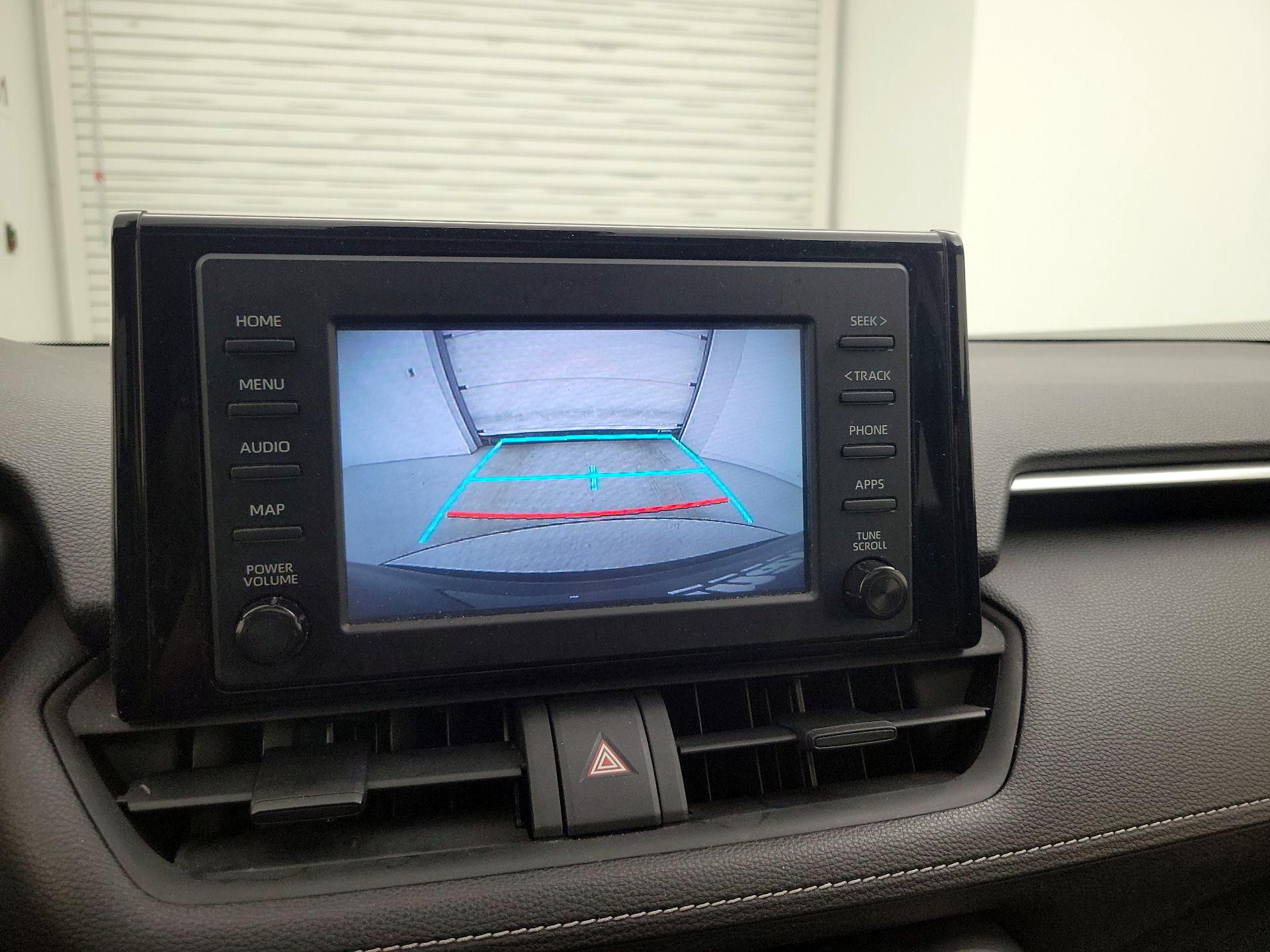 Thumbnail: 2019 Toyota RAV4 - 14