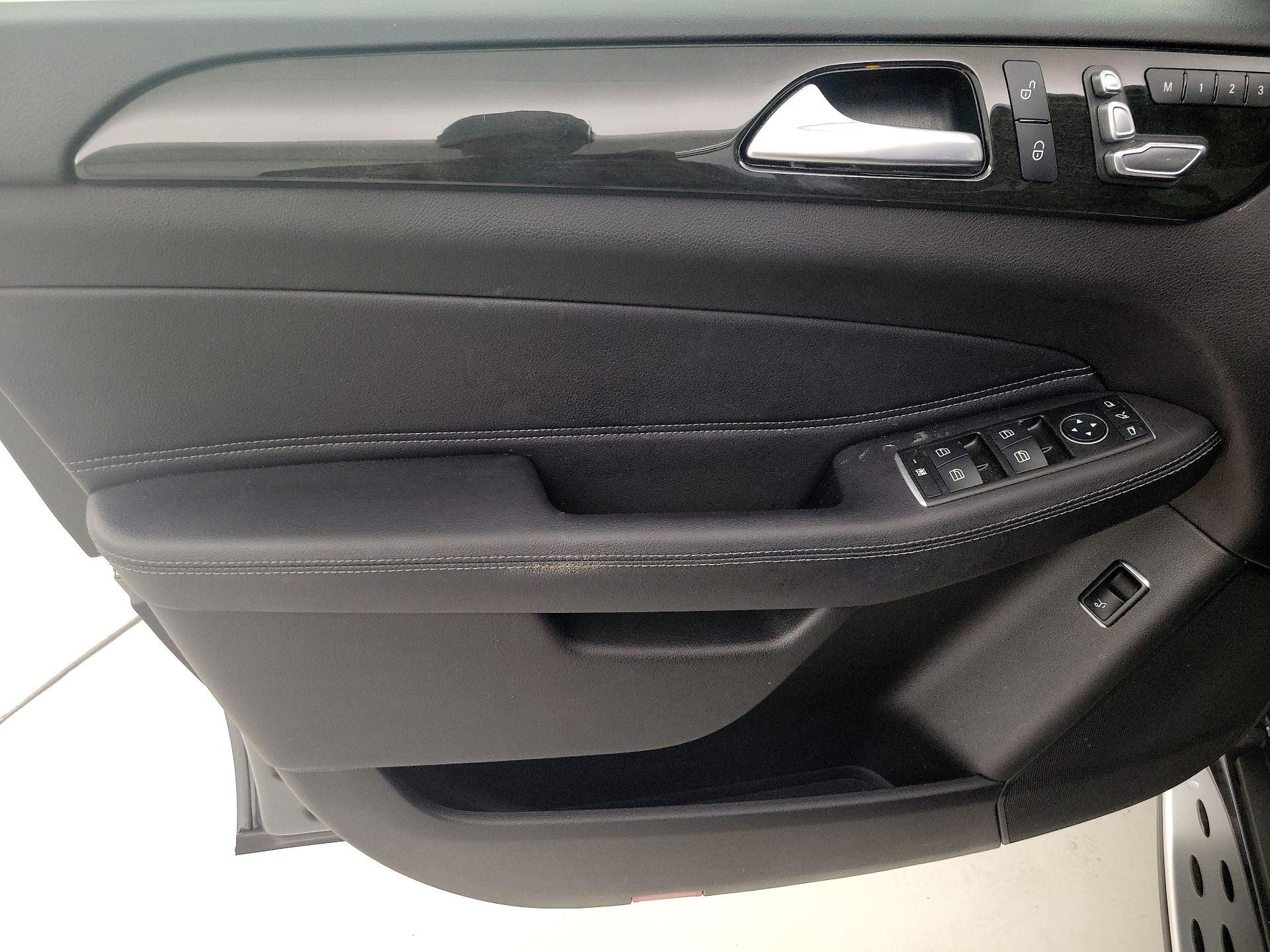 Thumbnail: 2018 Mercedes-Benz GLE - 12