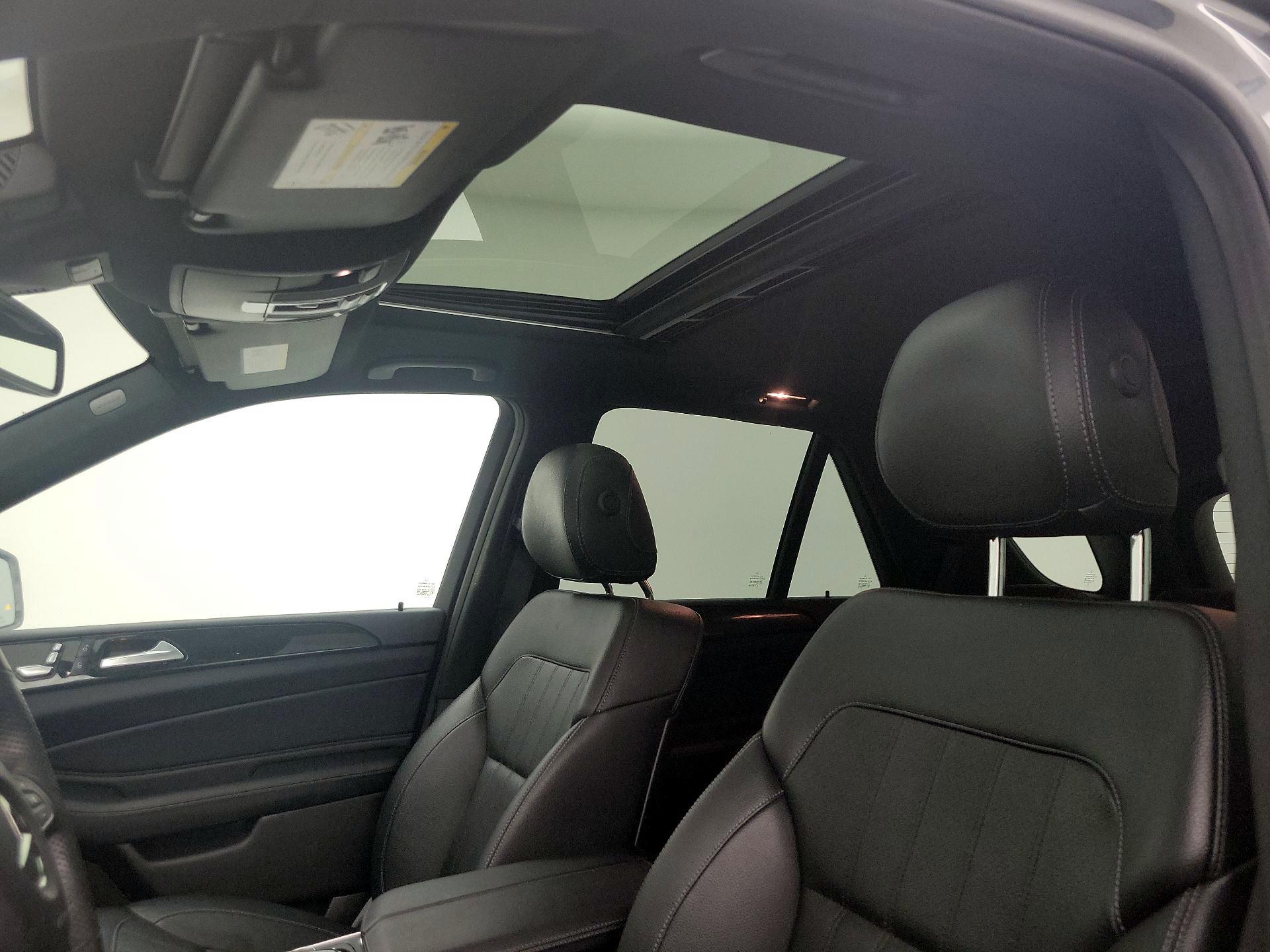 Thumbnail: 2018 Mercedes-Benz GLE - 20