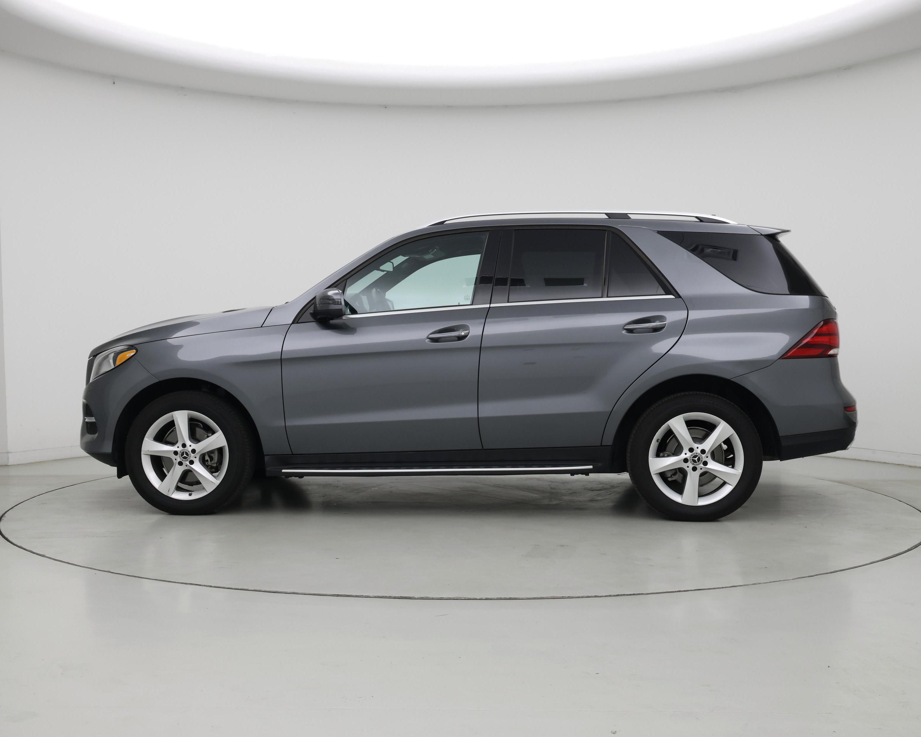 Thumbnail: 2018 Mercedes-Benz GLE - 3