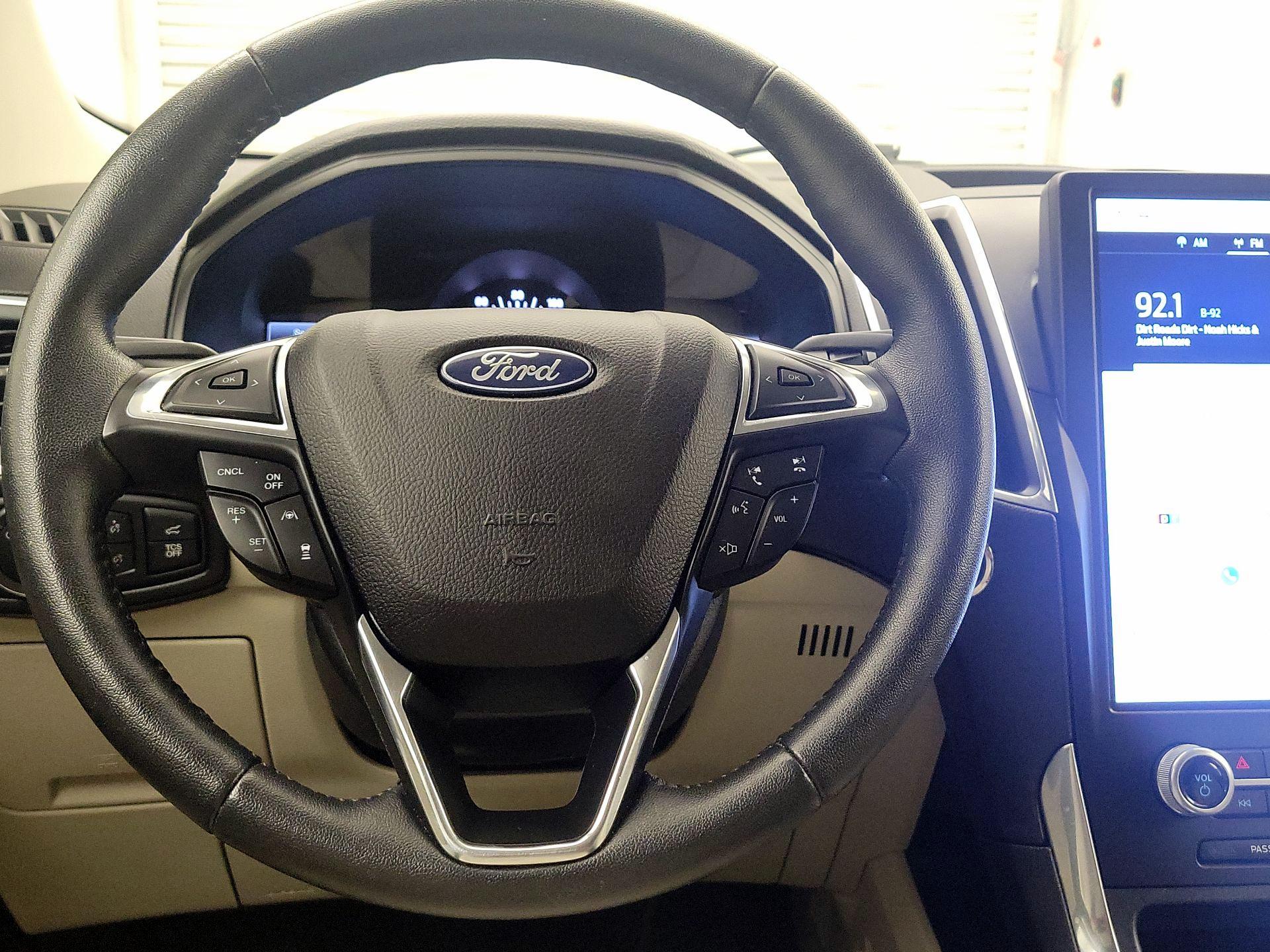 Thumbnail: 2022 Ford Edge - 10