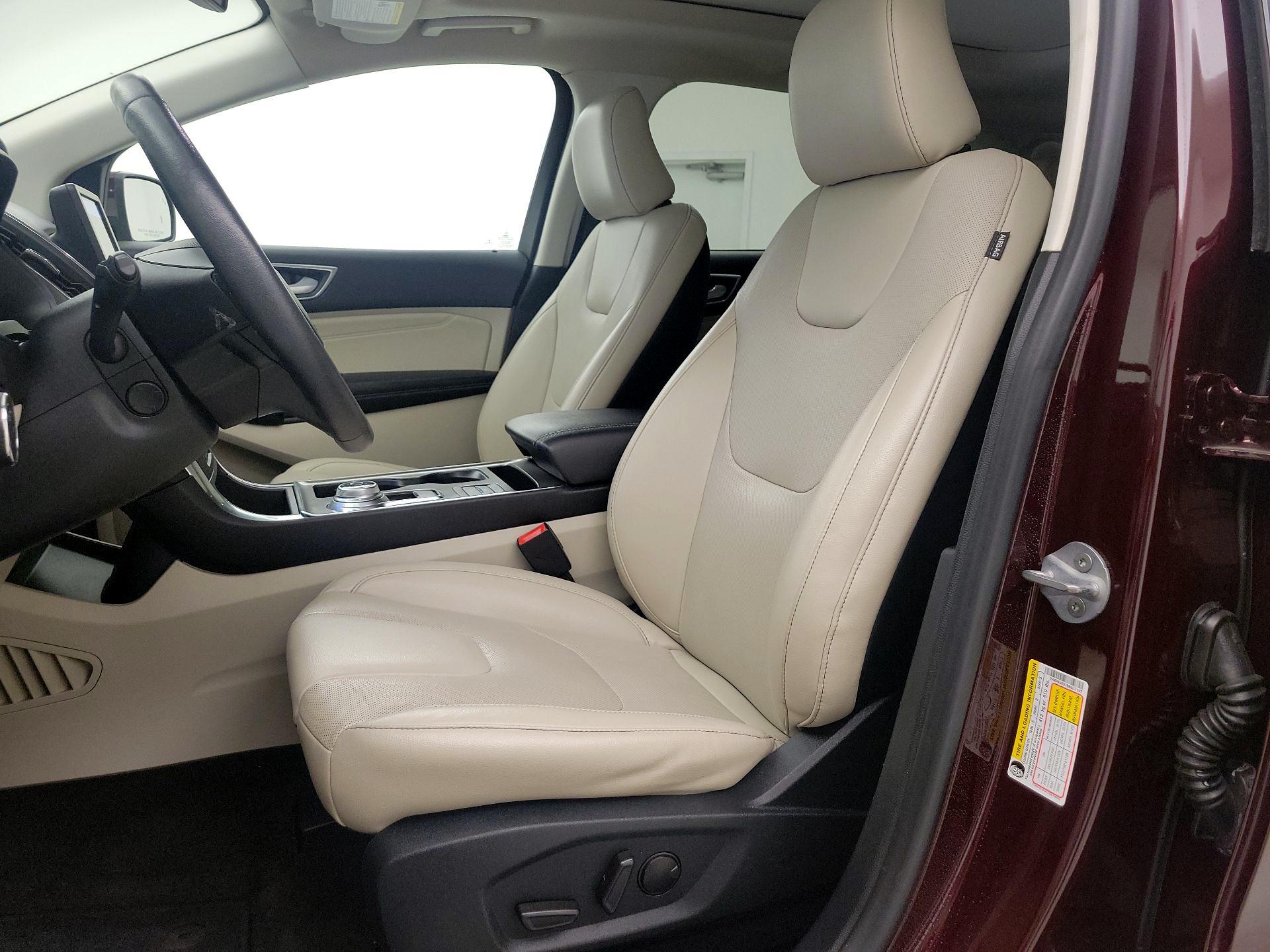 Thumbnail: 2022 Ford Edge - 11