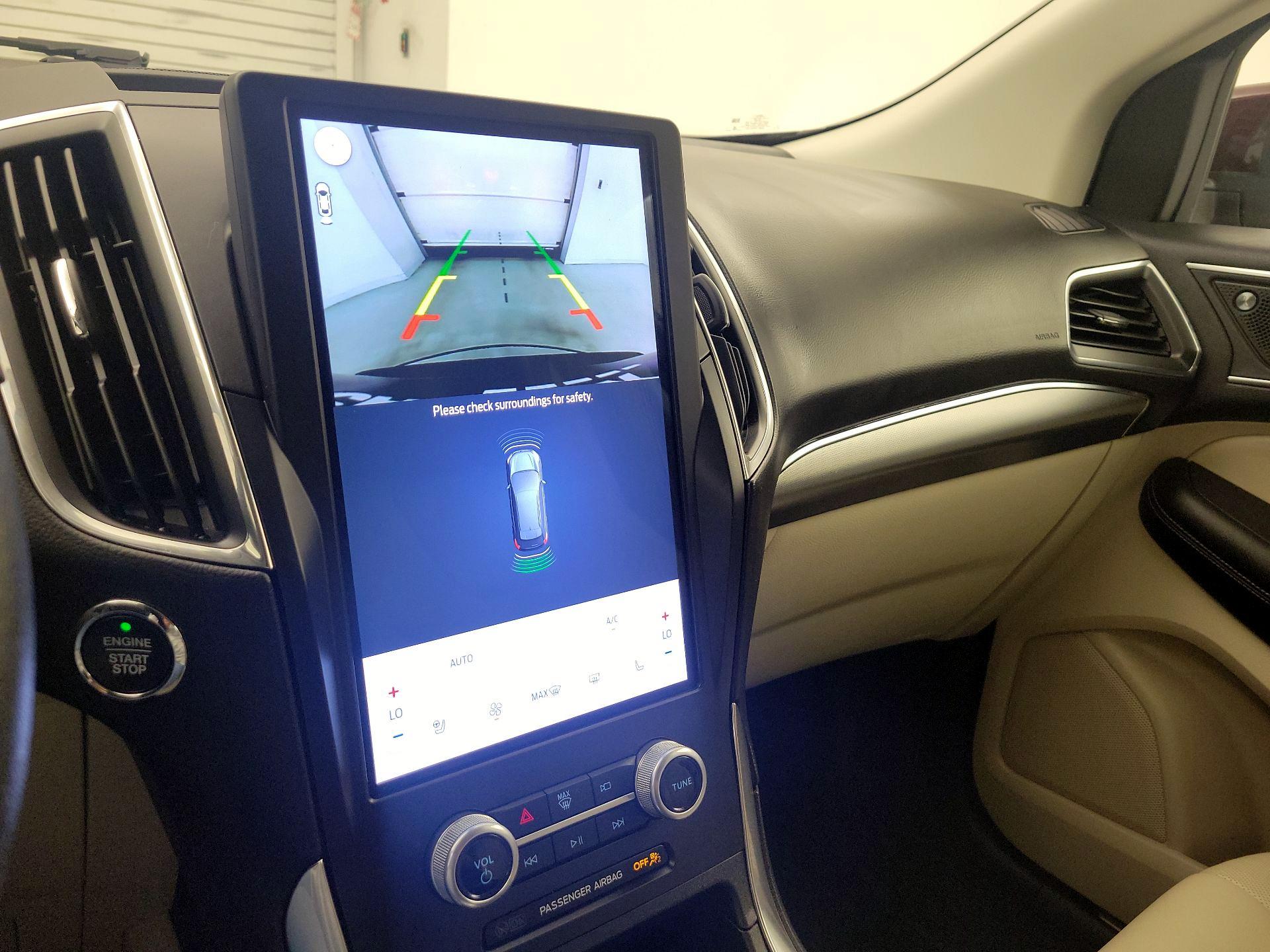 Thumbnail: 2022 Ford Edge - 15