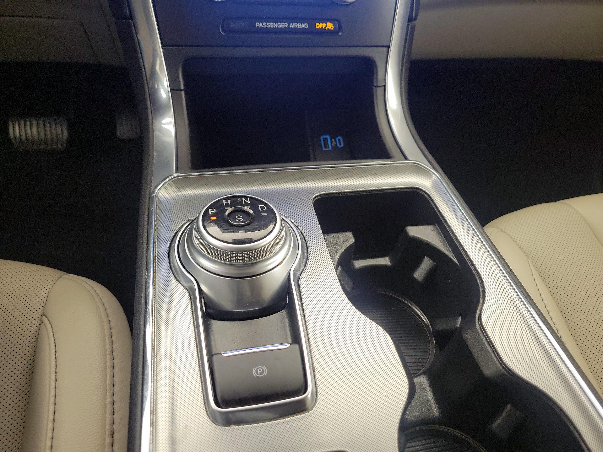 Thumbnail: 2022 Ford Edge - 18