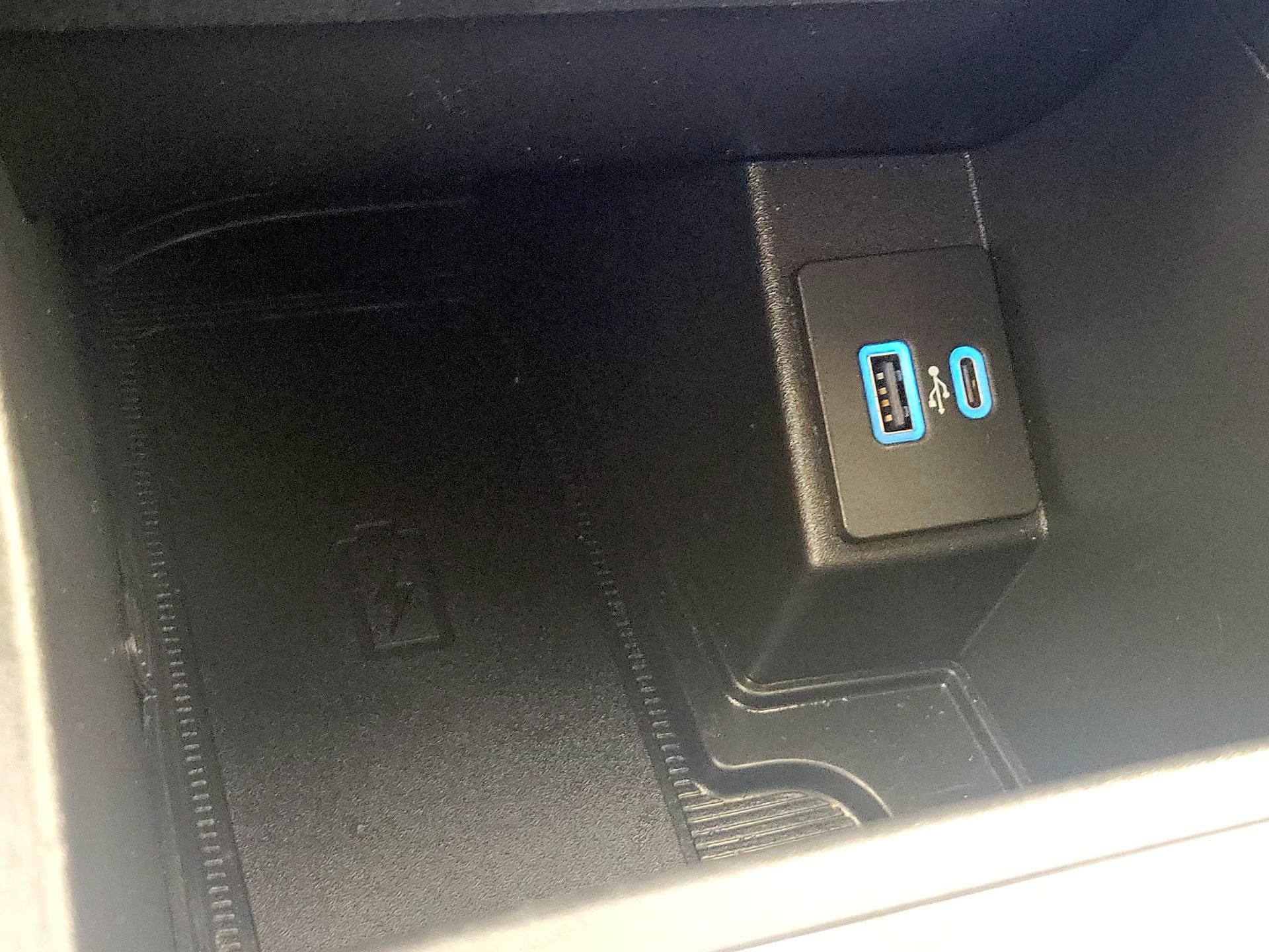 Thumbnail: 2022 Ford Edge - 19