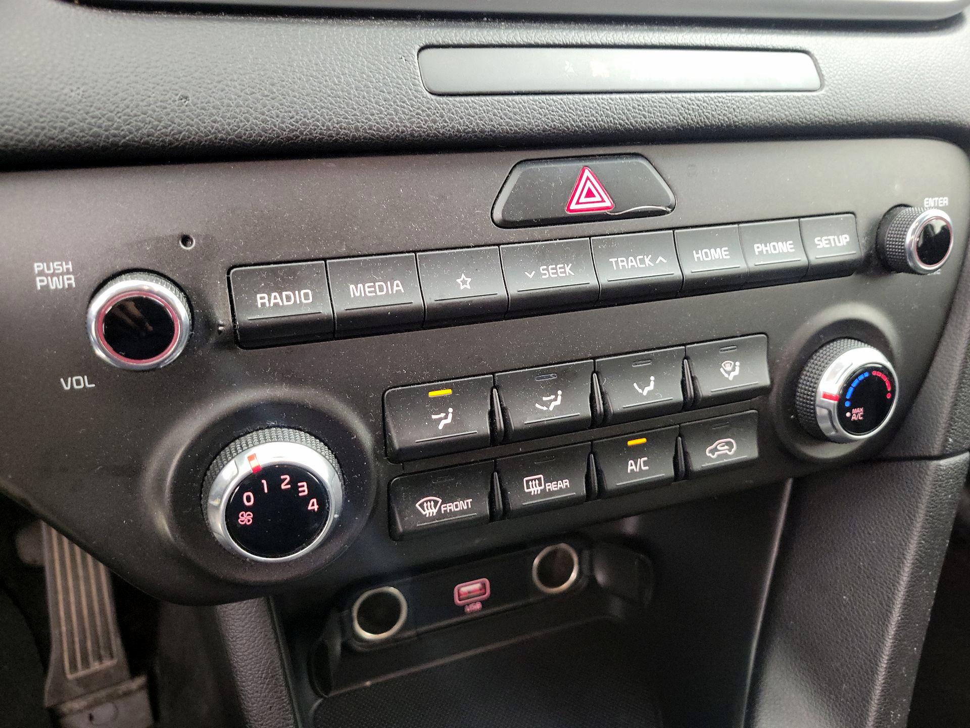 Thumbnail: 2021 Kia Sportage - 16