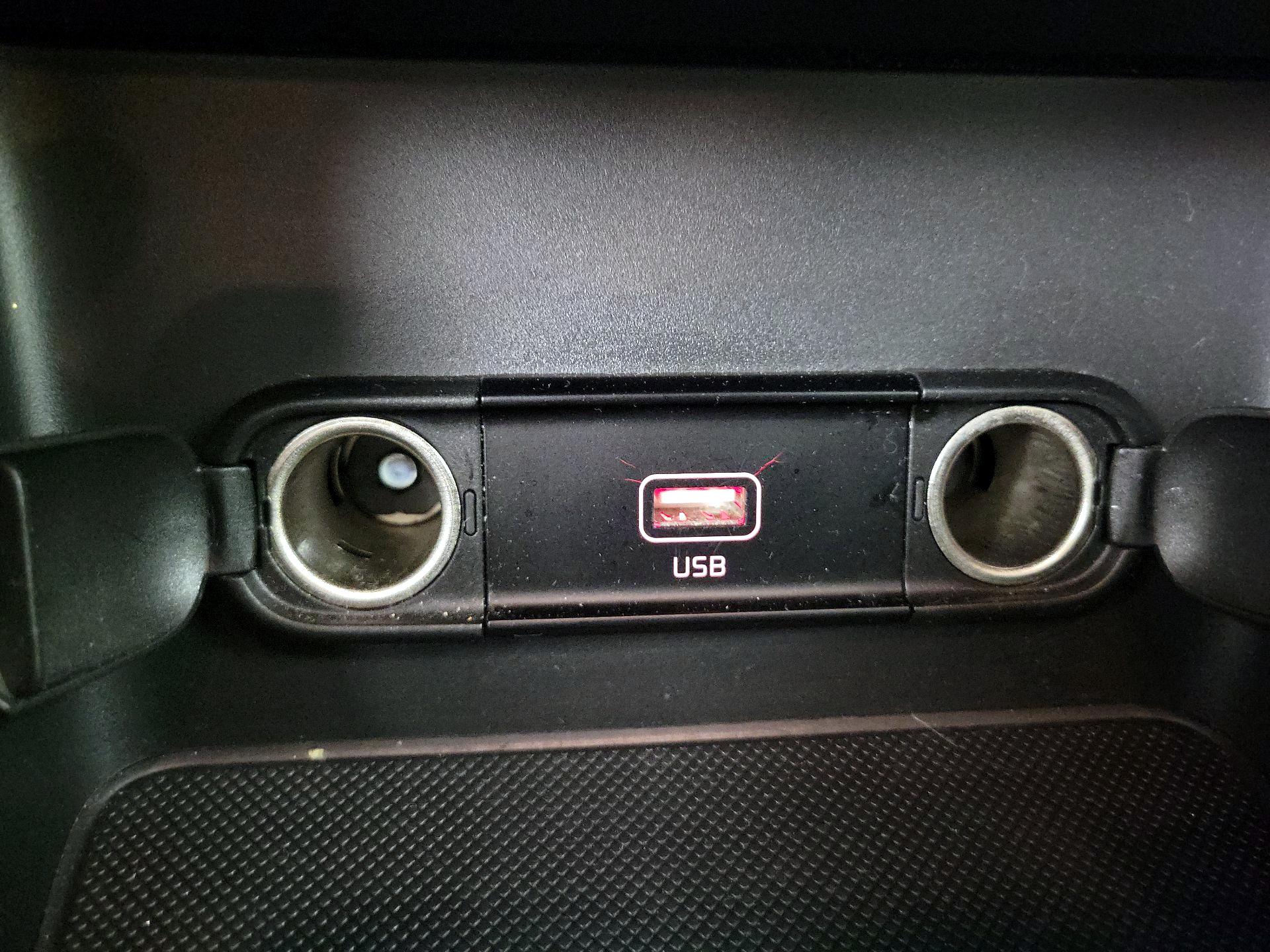 Thumbnail: 2021 Kia Sportage - 18